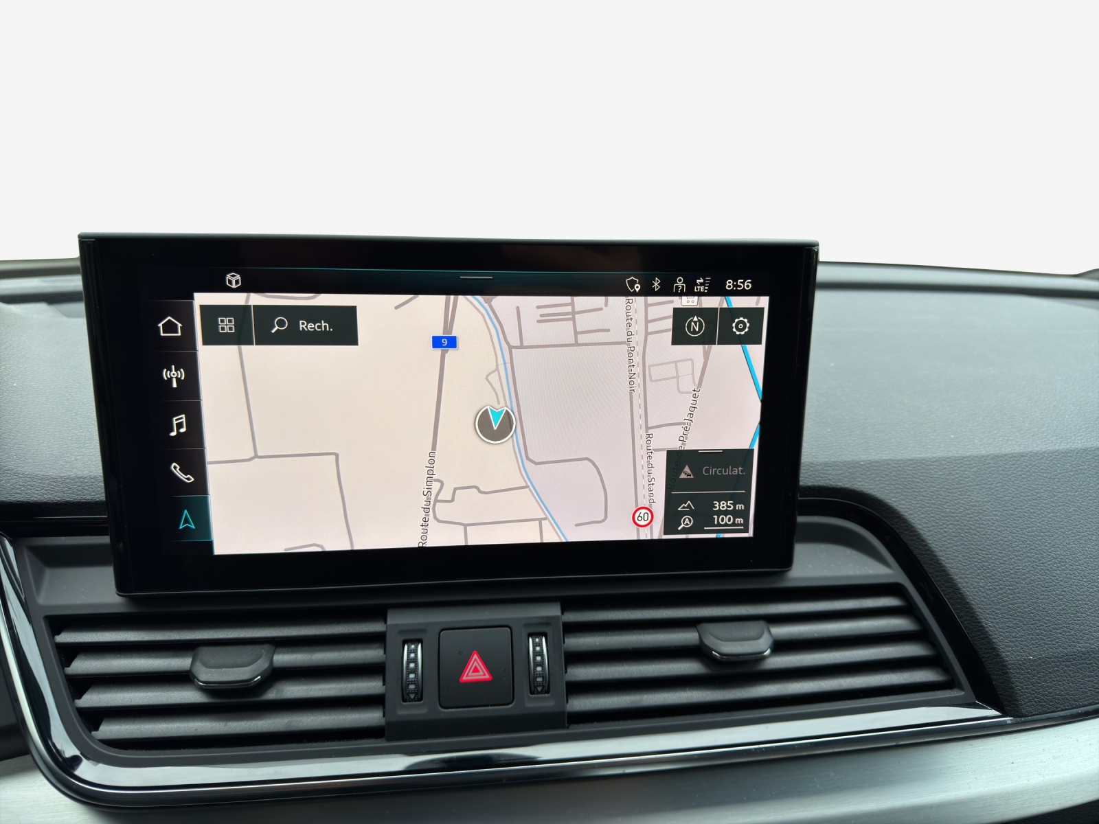 AUDI Q5 50 TFSI e PHEV S line quattro S-tronic-image-15