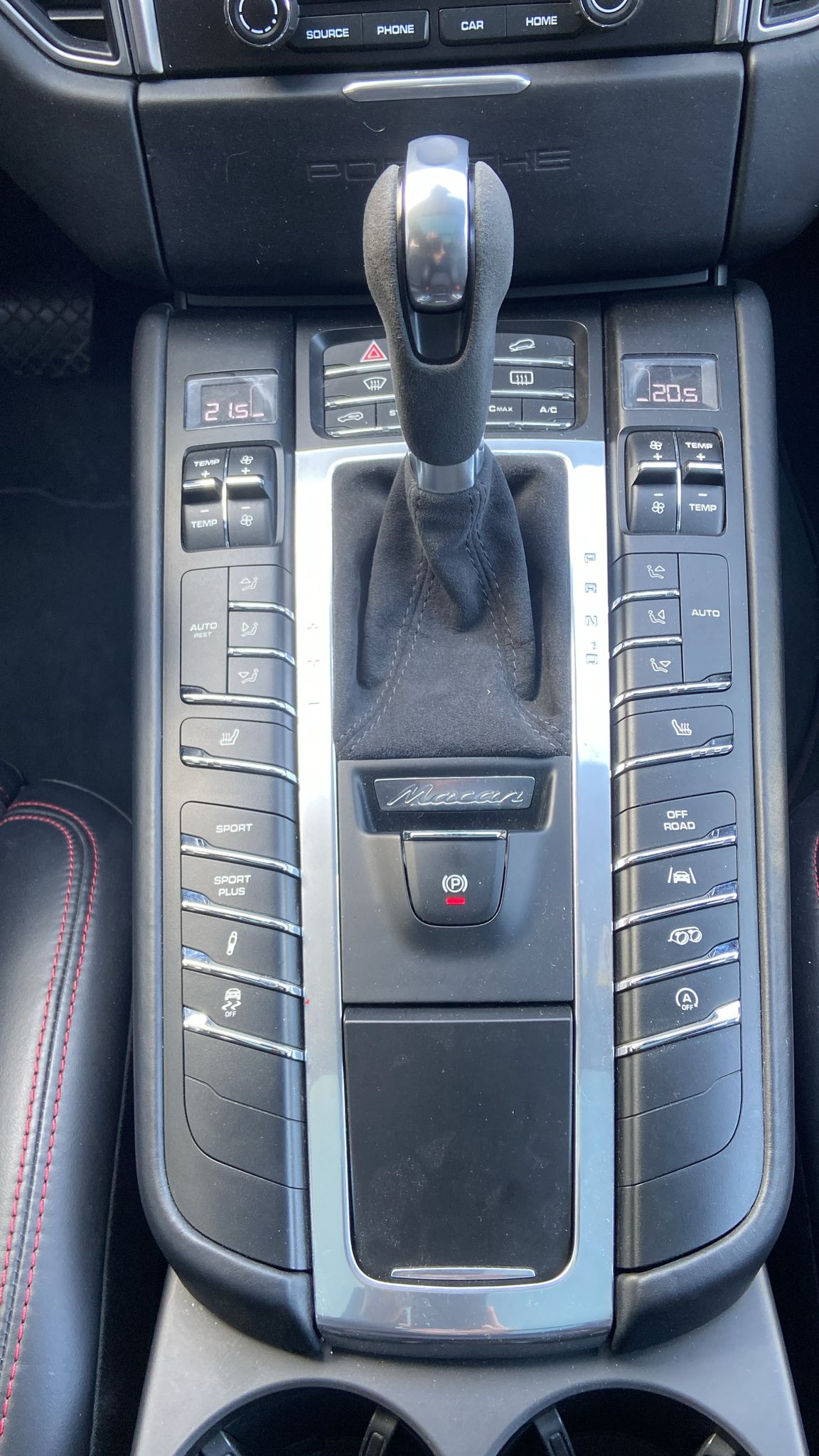 PORSCHE Macan GTS PDK-image-9