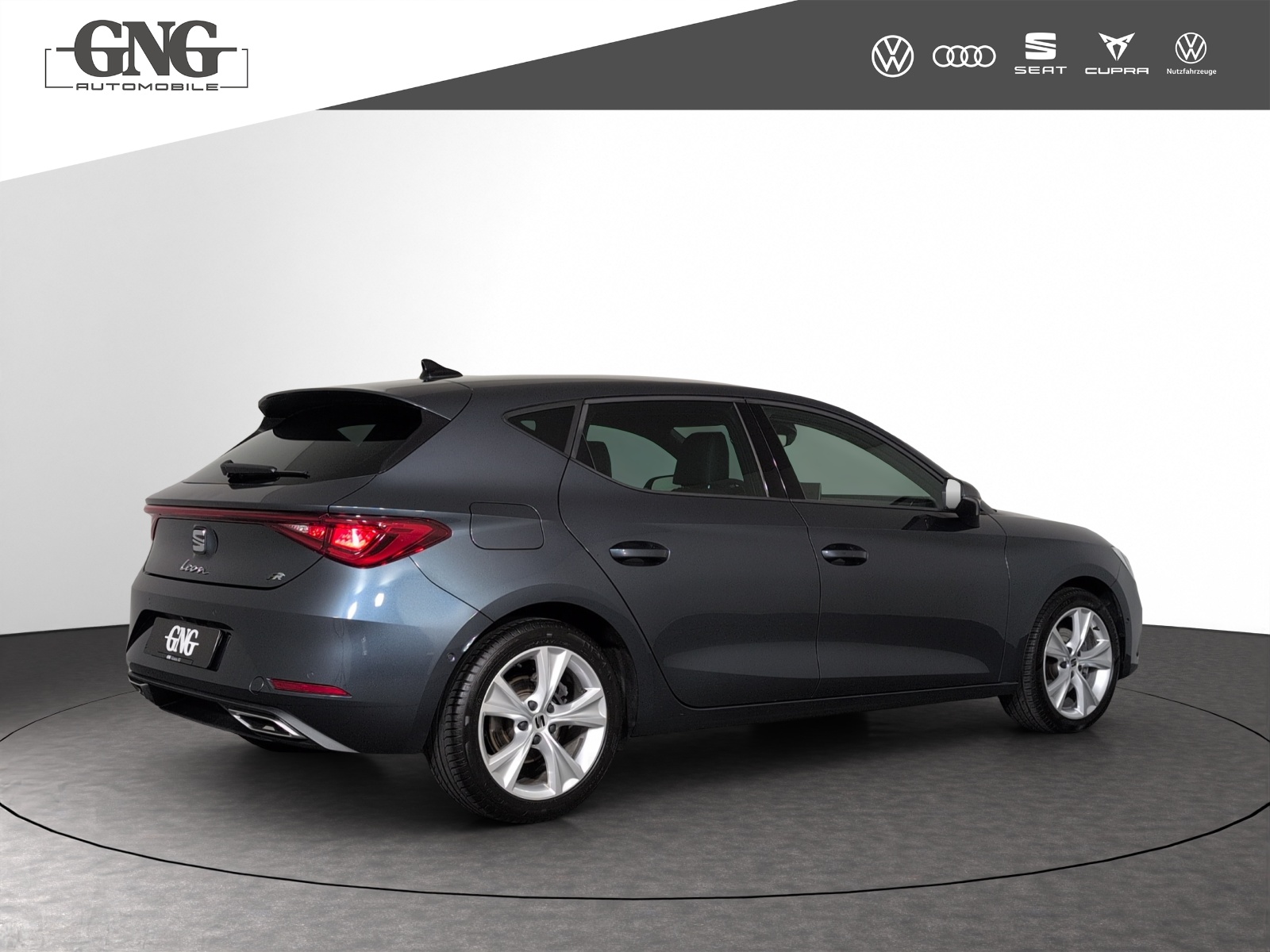SEAT Leon 1.5 eTSI mHEV DSG FR-image-2