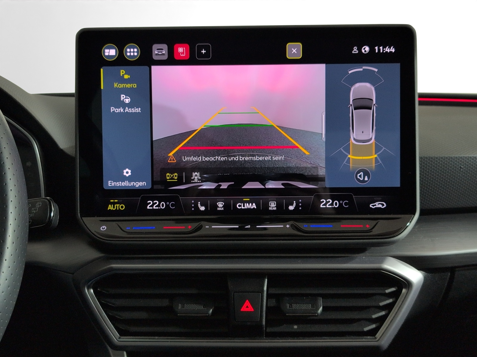 SEAT Leon 1.5 eTSI mHEV DSG FR-image-11