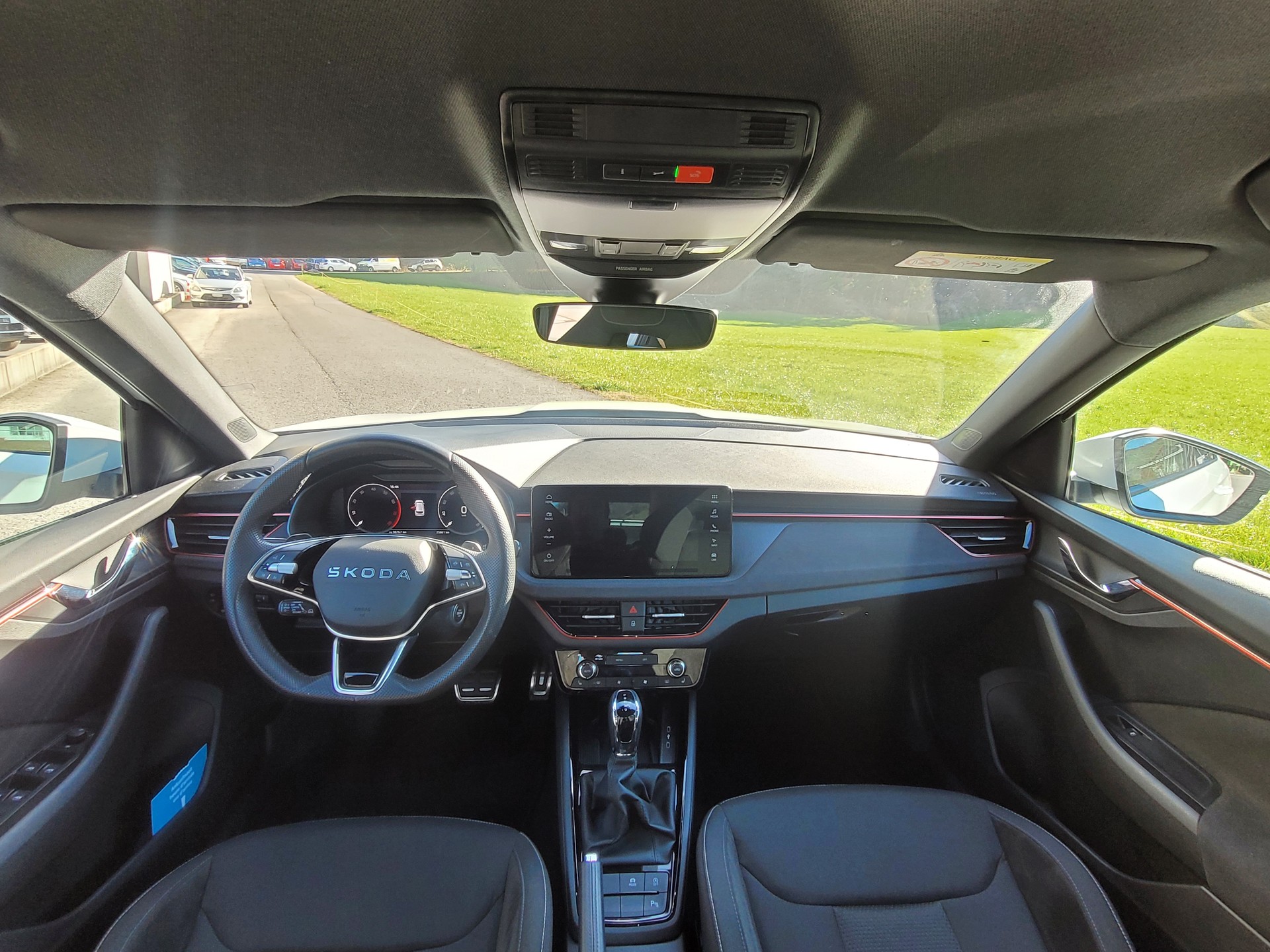 SKODA Kamiq 1.0 TSI Selection DSG-image-8