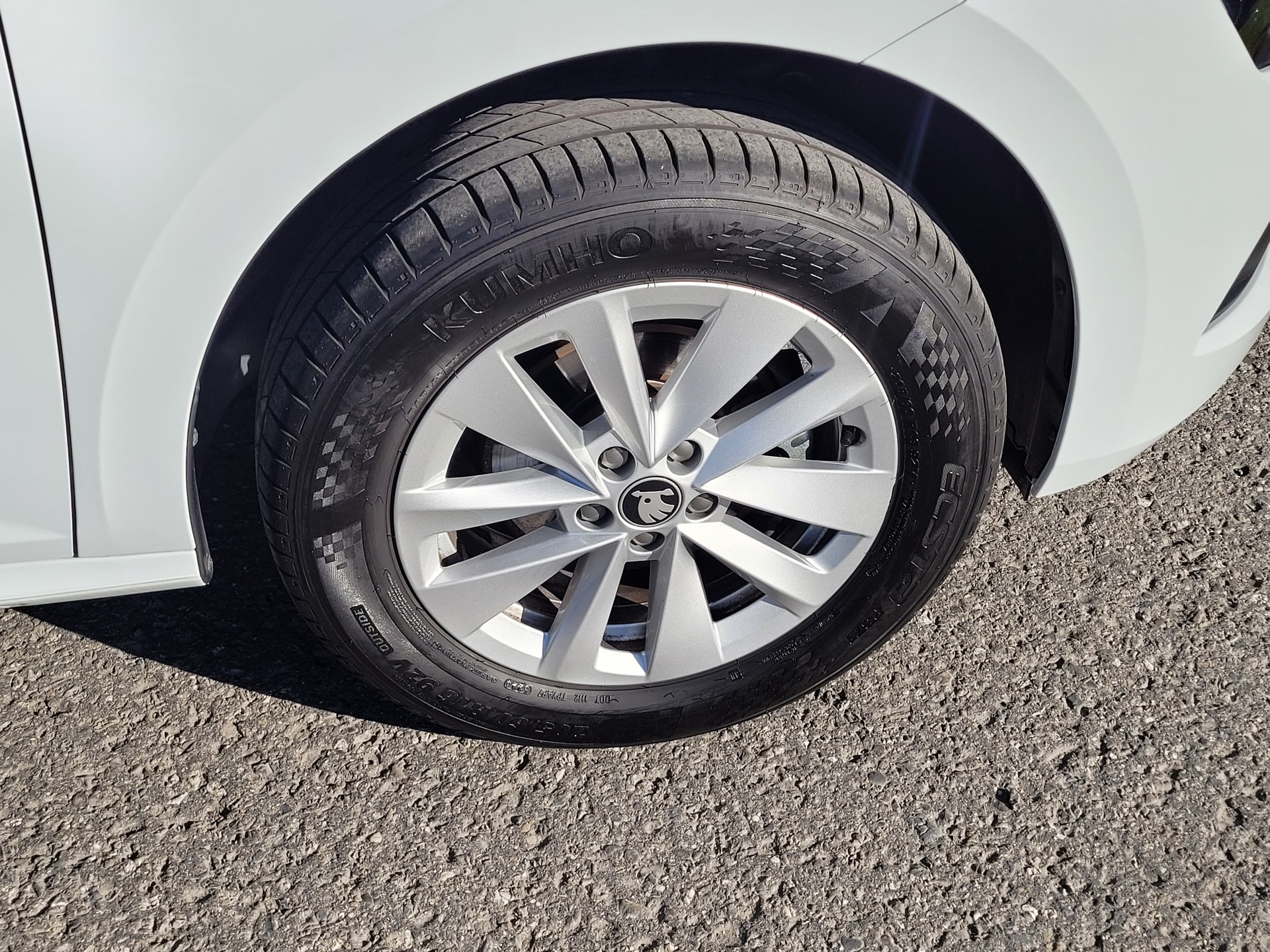 SKODA Kamiq 1.0 TSI Selection DSG-image-13