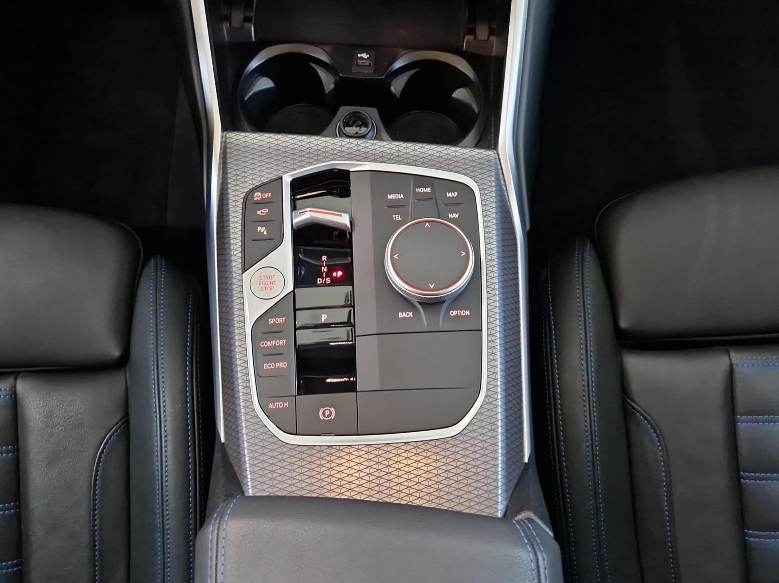 BMW 320d xDrive Touring-image-20