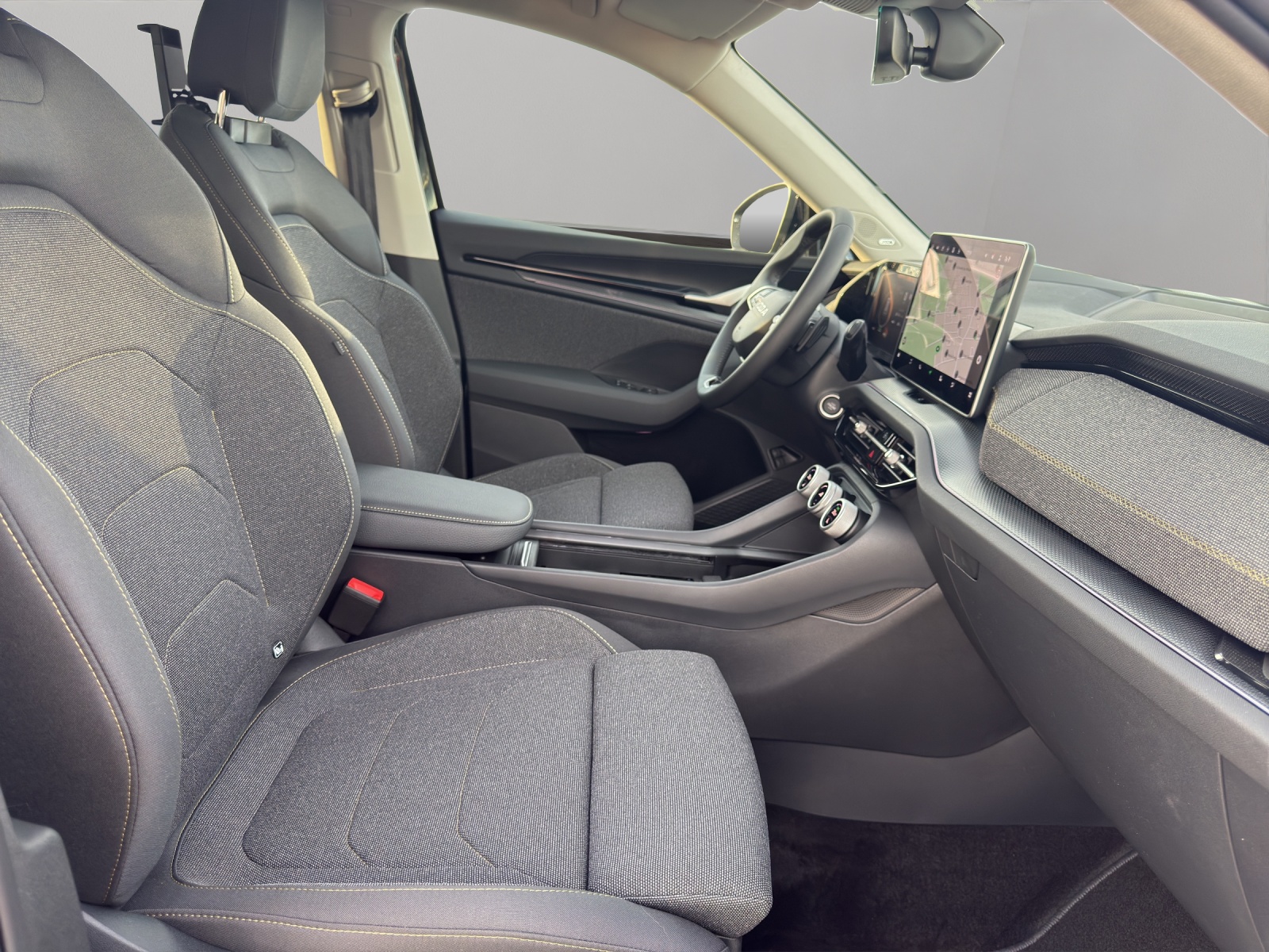 SKODA Kodiaq 1.5 TSI PHEV Dynamic-image-17