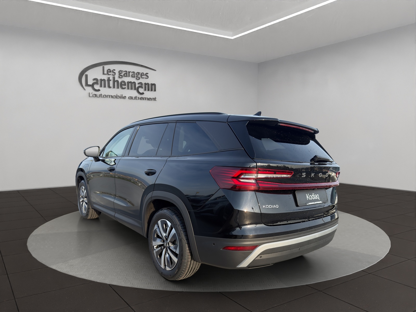 SKODA Kodiaq 1.5 TSI PHEV Dynamic-image-2