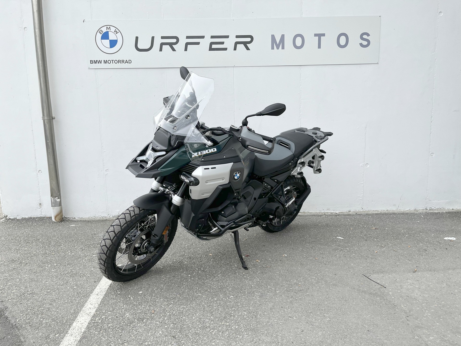 BMW R 1300 GS Adventure-image-4