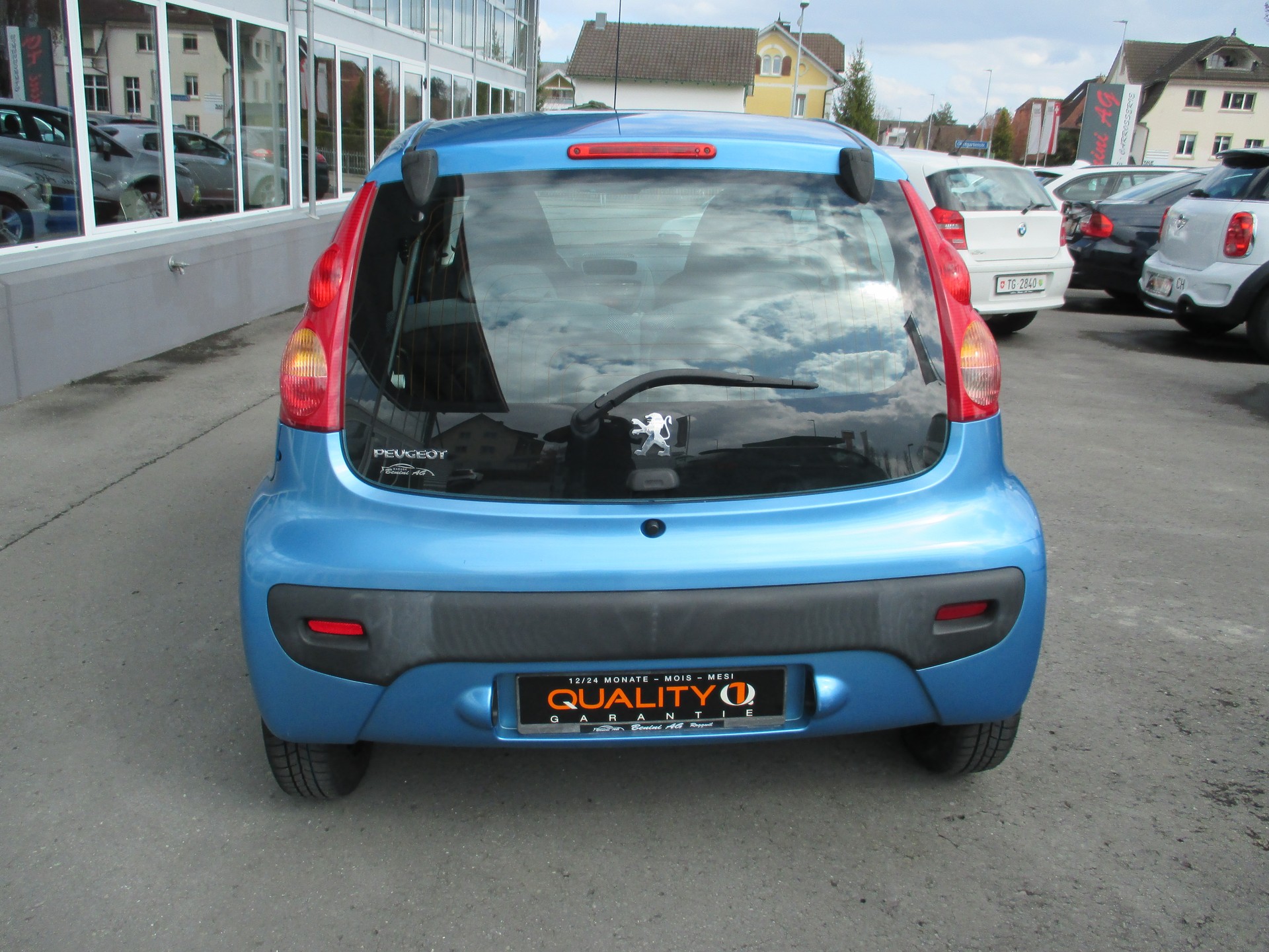 PEUGEOT 107 1.0 City Move 2-Tronic-image-5