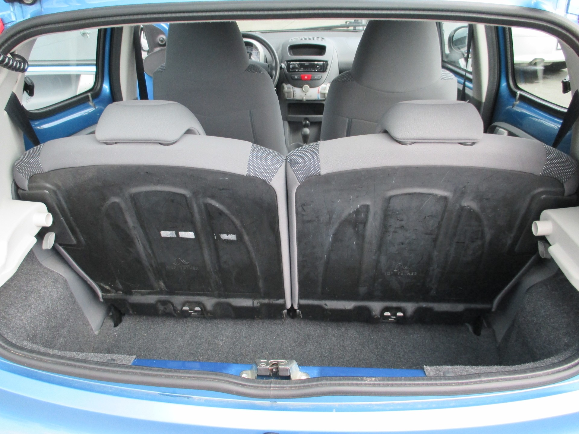 PEUGEOT 107 1.0 City Move 2-Tronic-image-9