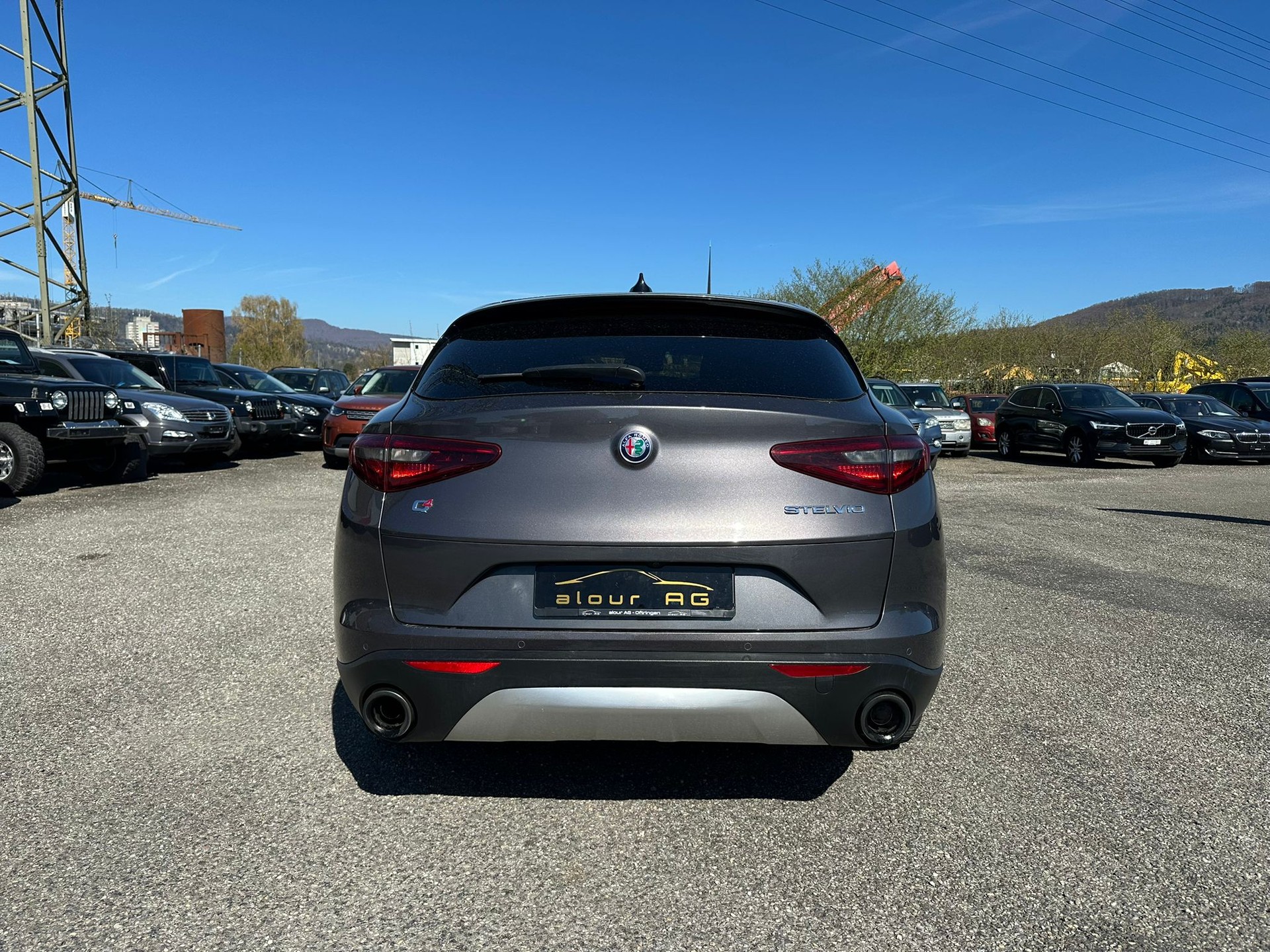ALFA ROMEO Stelvio 2.0 Executive Q4 Automatic-image-3