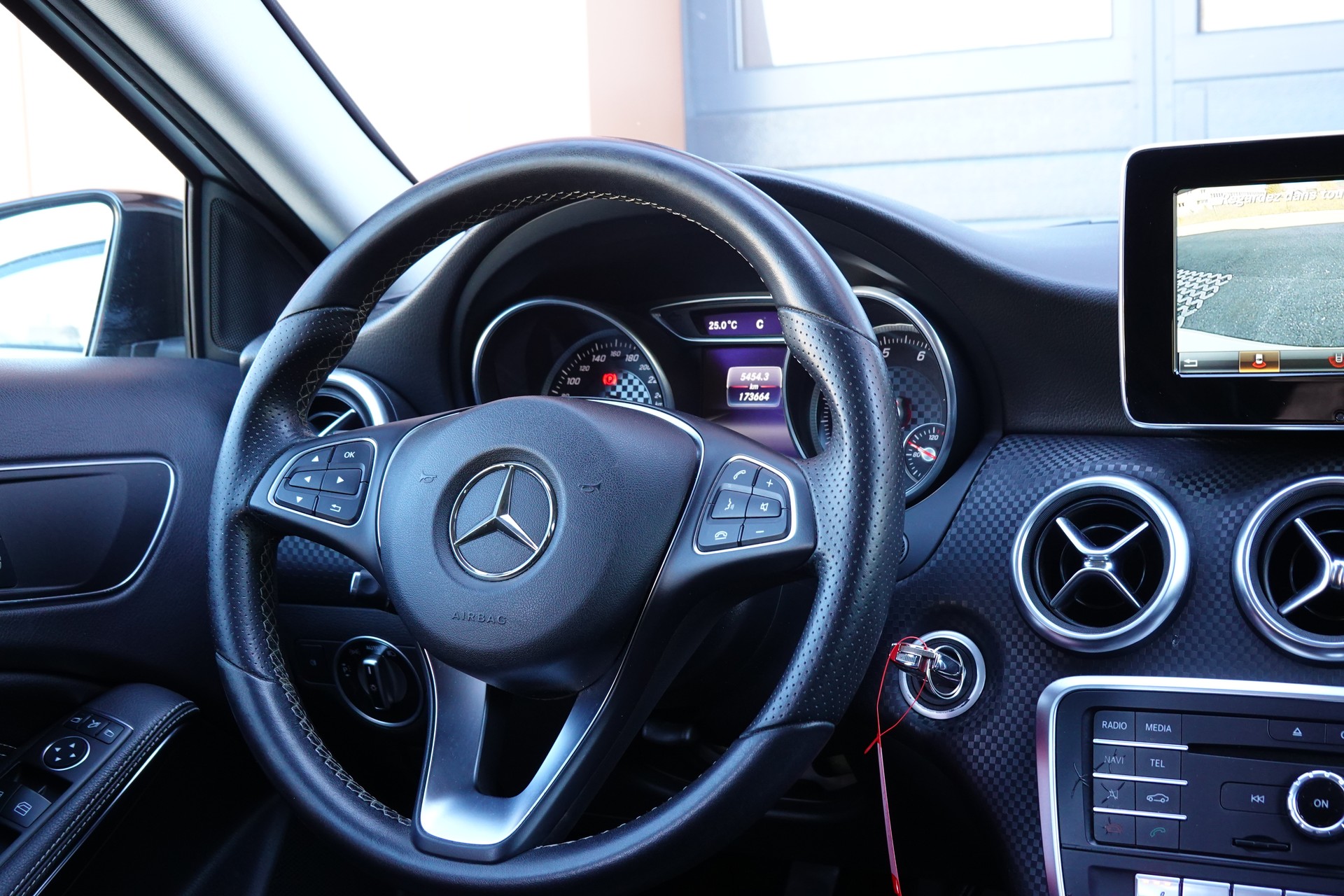 MERCEDES-BENZ A 200 Night Star-image-11