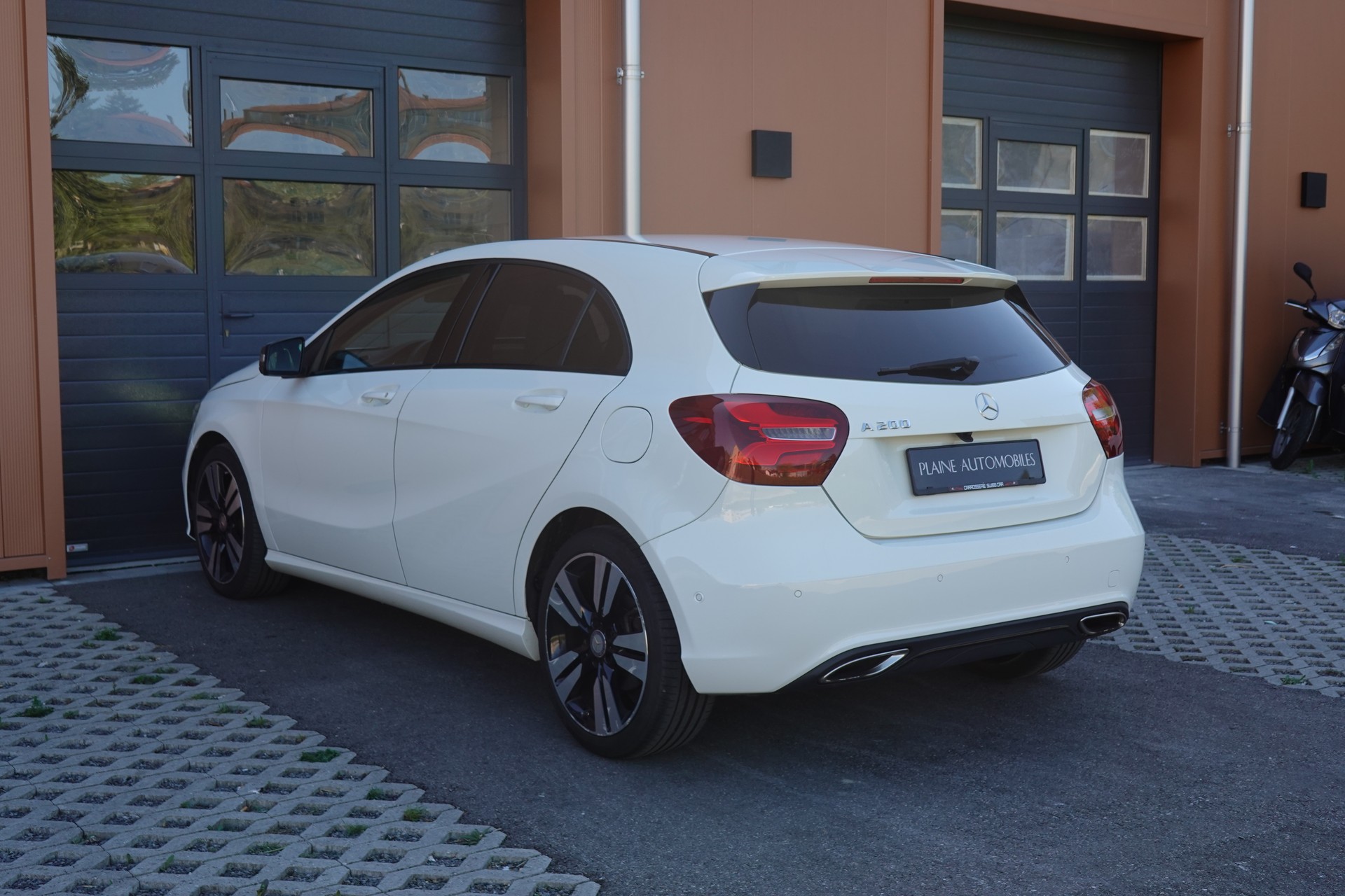 MERCEDES-BENZ A 200 Night Star-image-9
