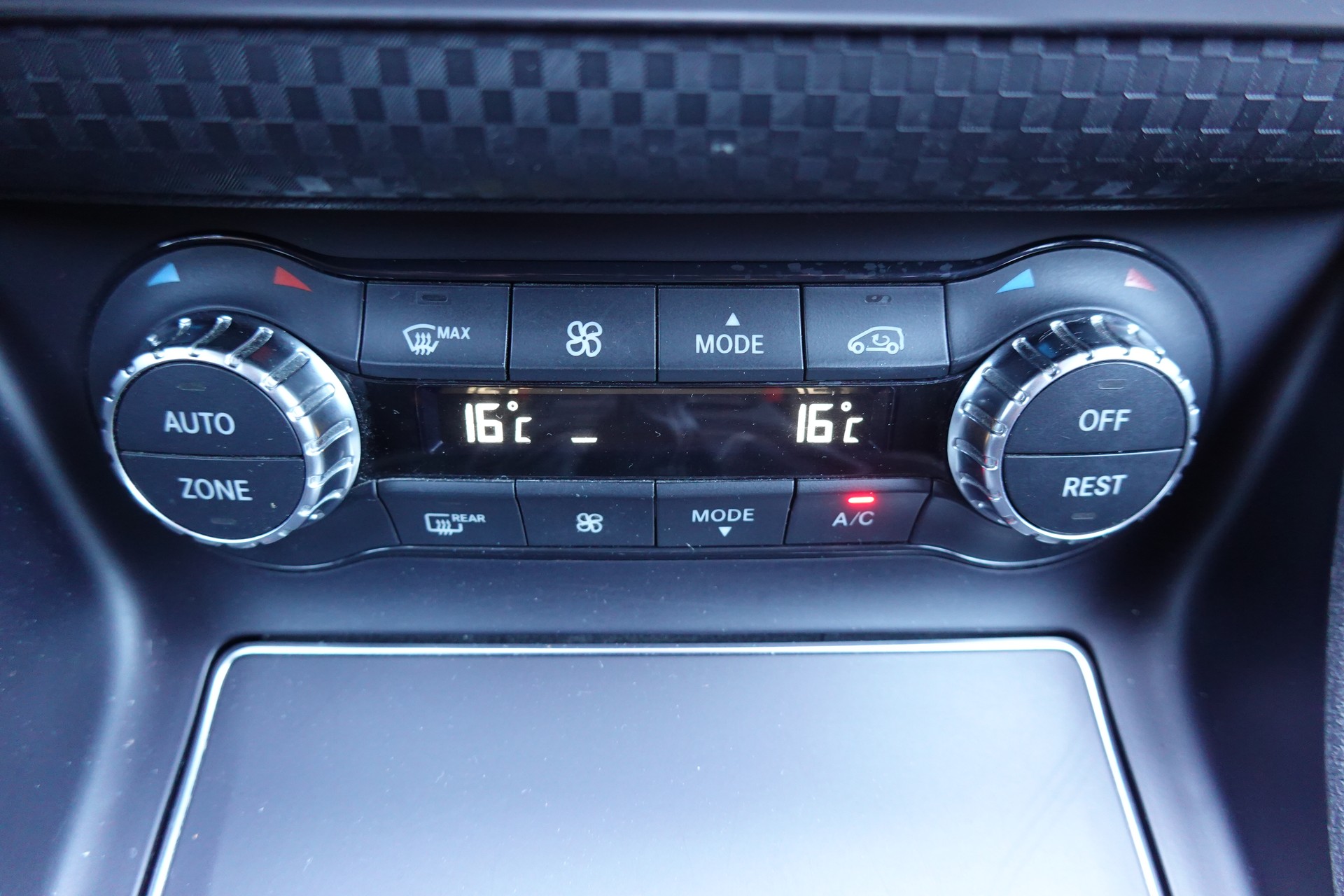 MERCEDES-BENZ A 200 Night Star-image-19