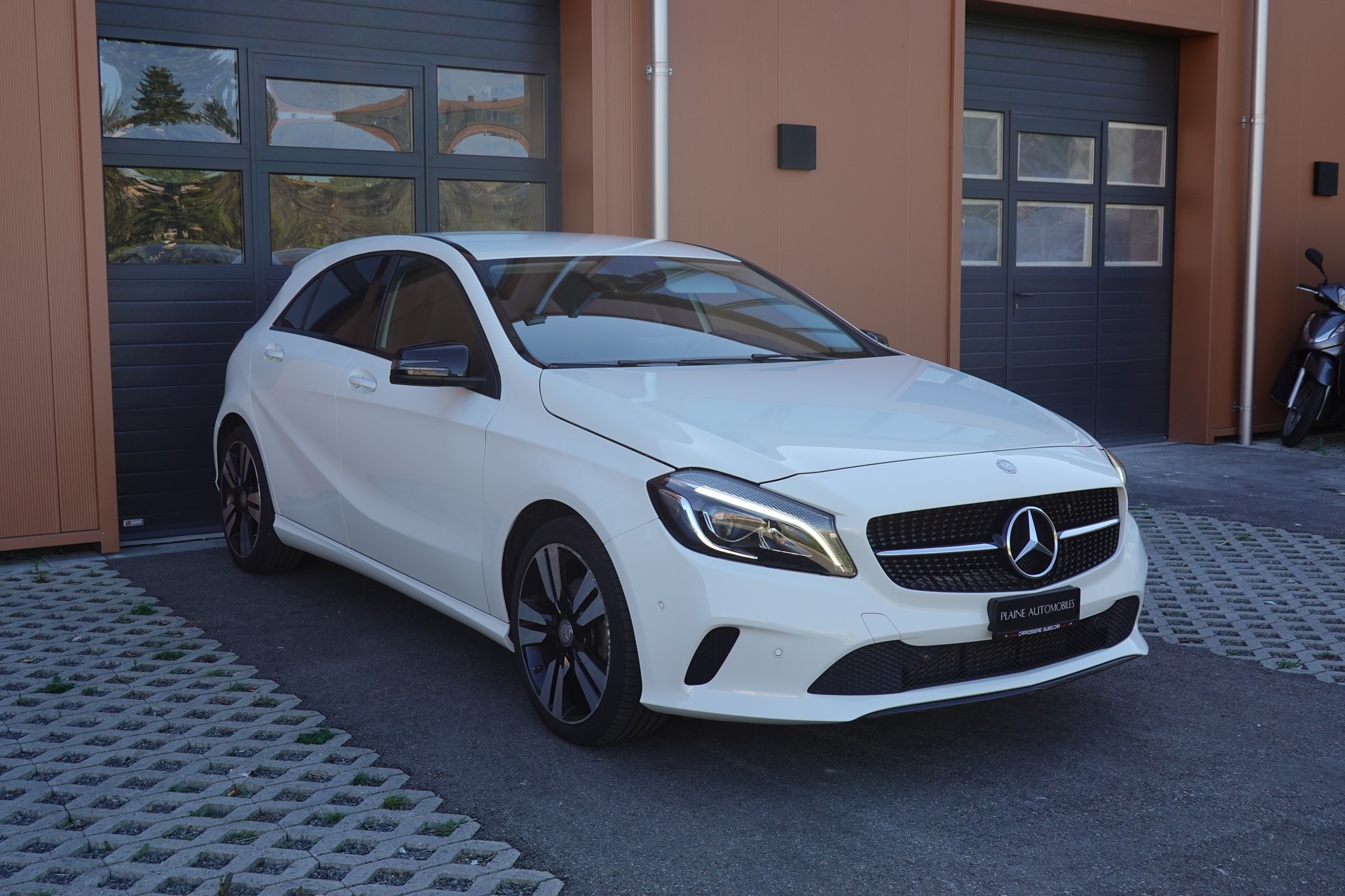 MERCEDES-BENZ A 200 Night Star-image-2