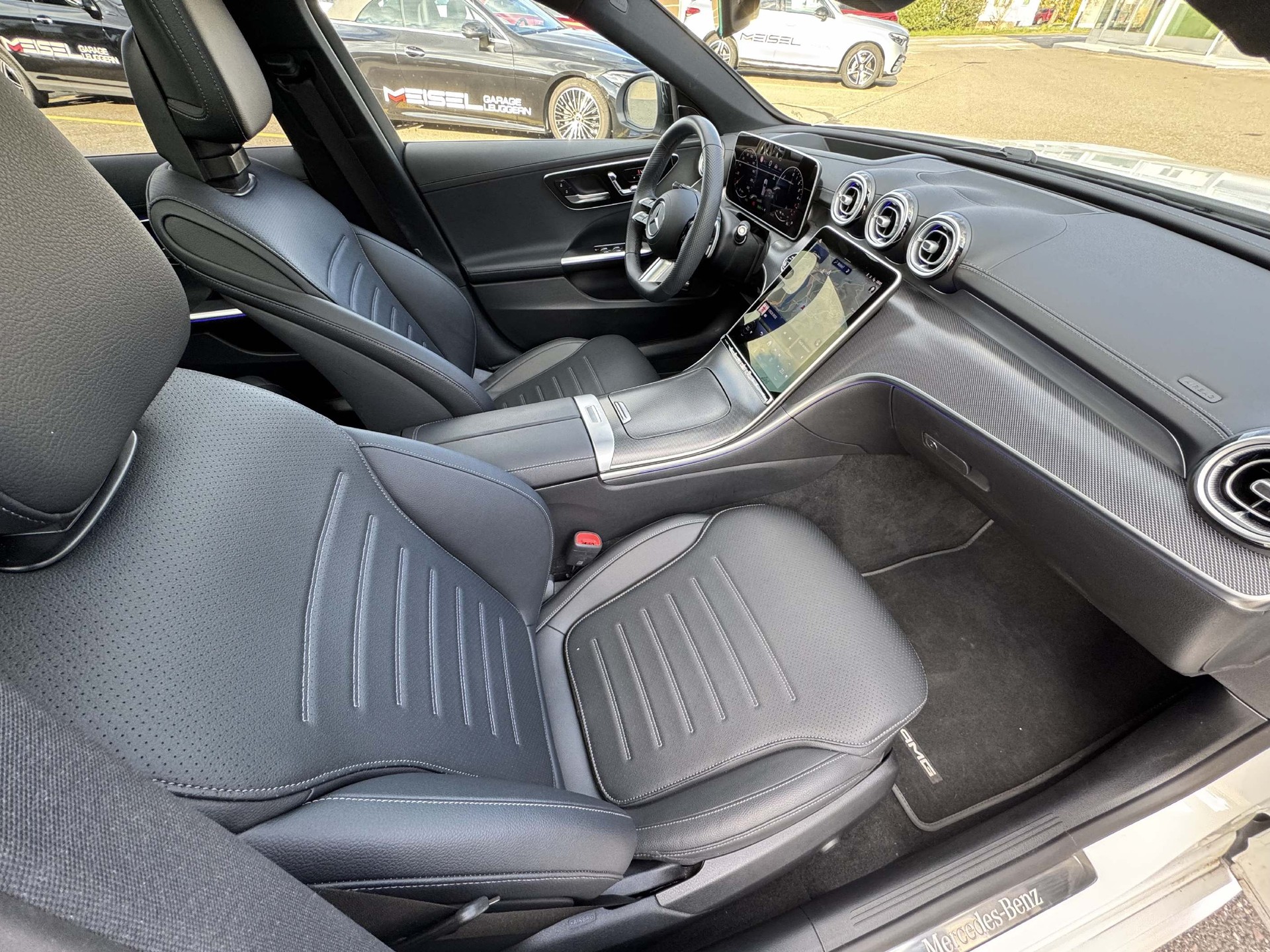 MERCEDES-BENZ C 300 de AMG-Line 4Matic Kombi-image-8