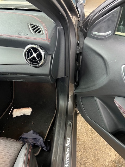 MERCEDES-BENZ GLA 250-image-13