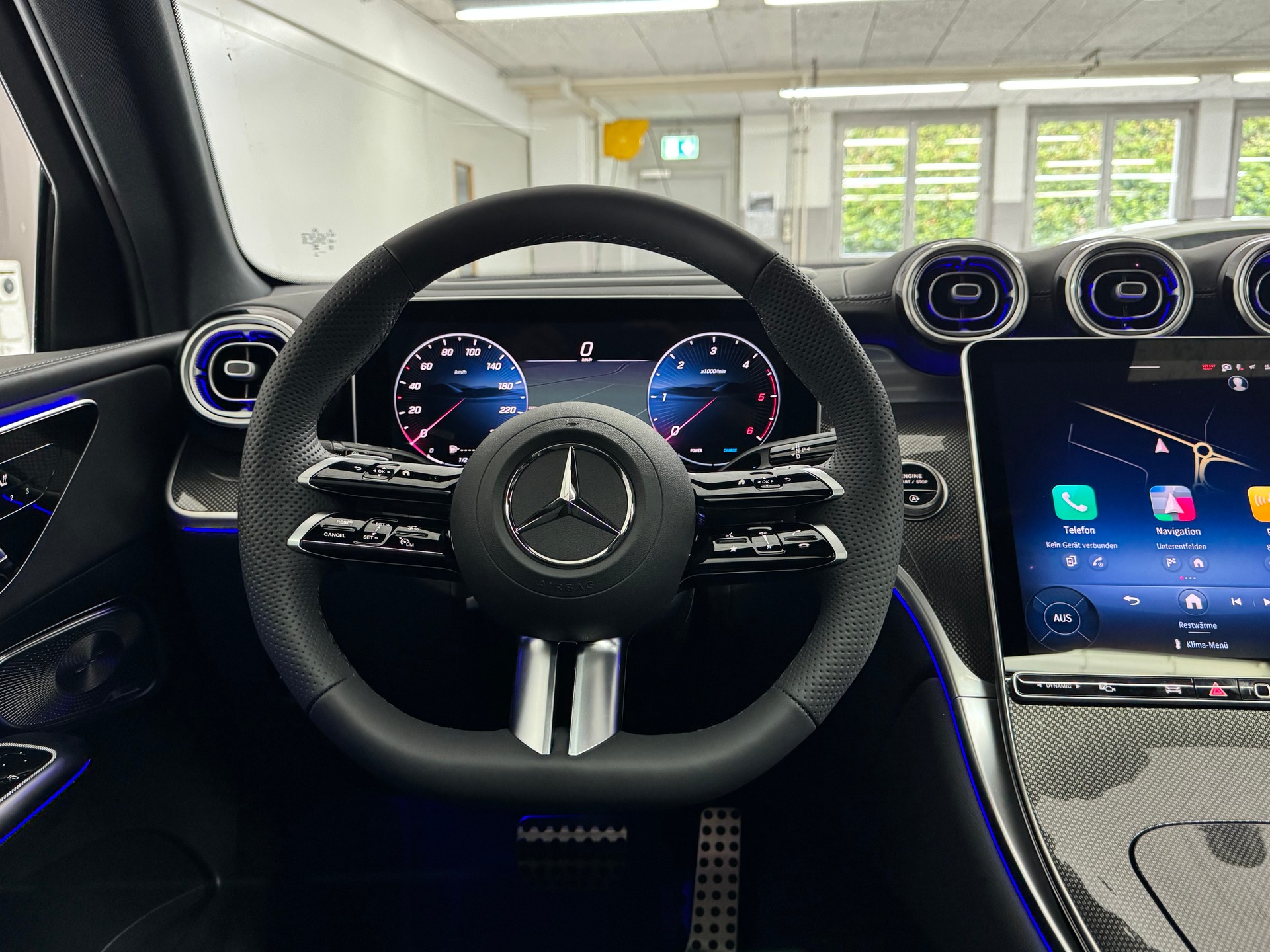MERCEDES-BENZ GLC 220 d 4Matic-image-9