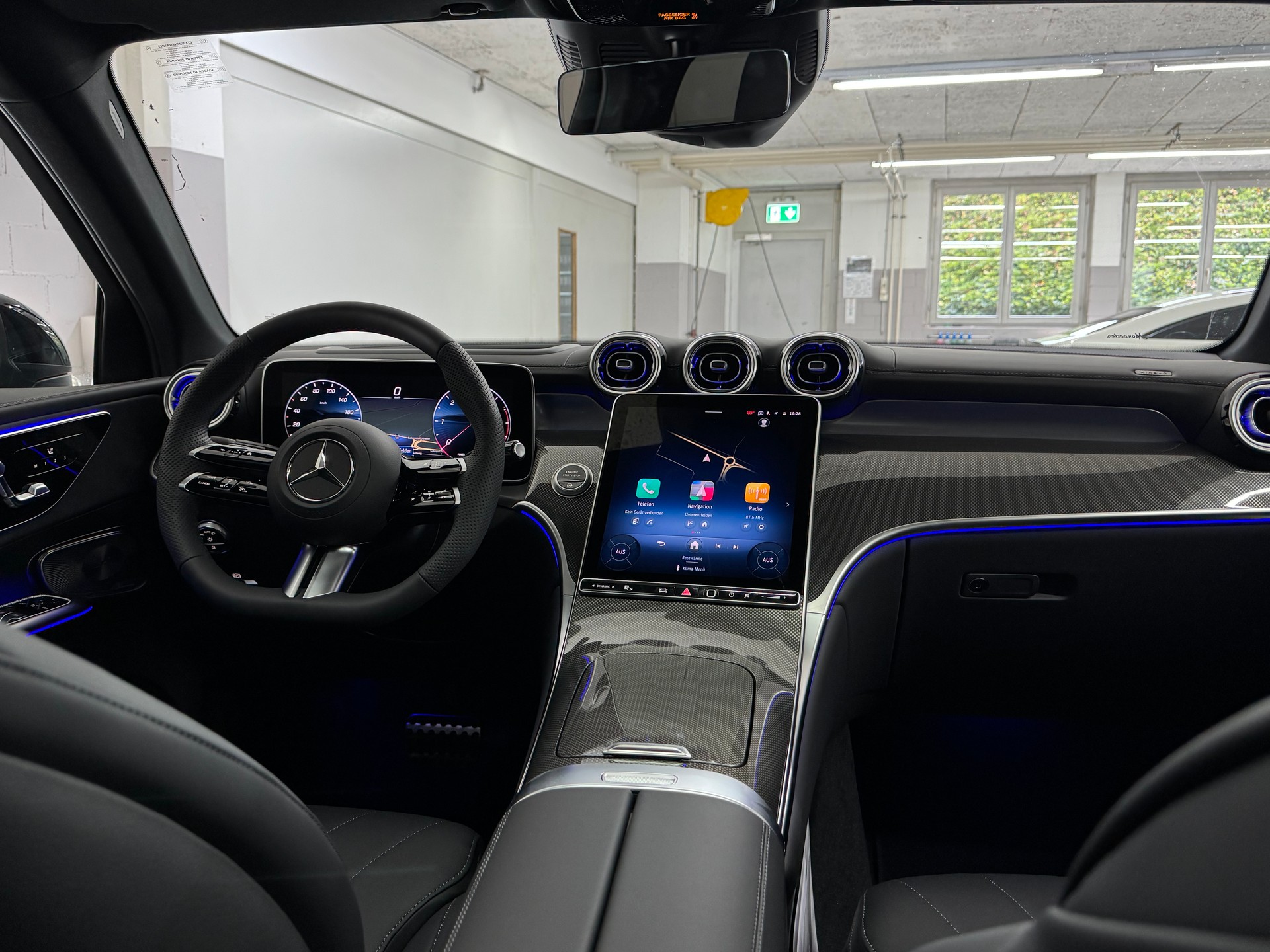 MERCEDES-BENZ GLC 220 d 4Matic-image-8