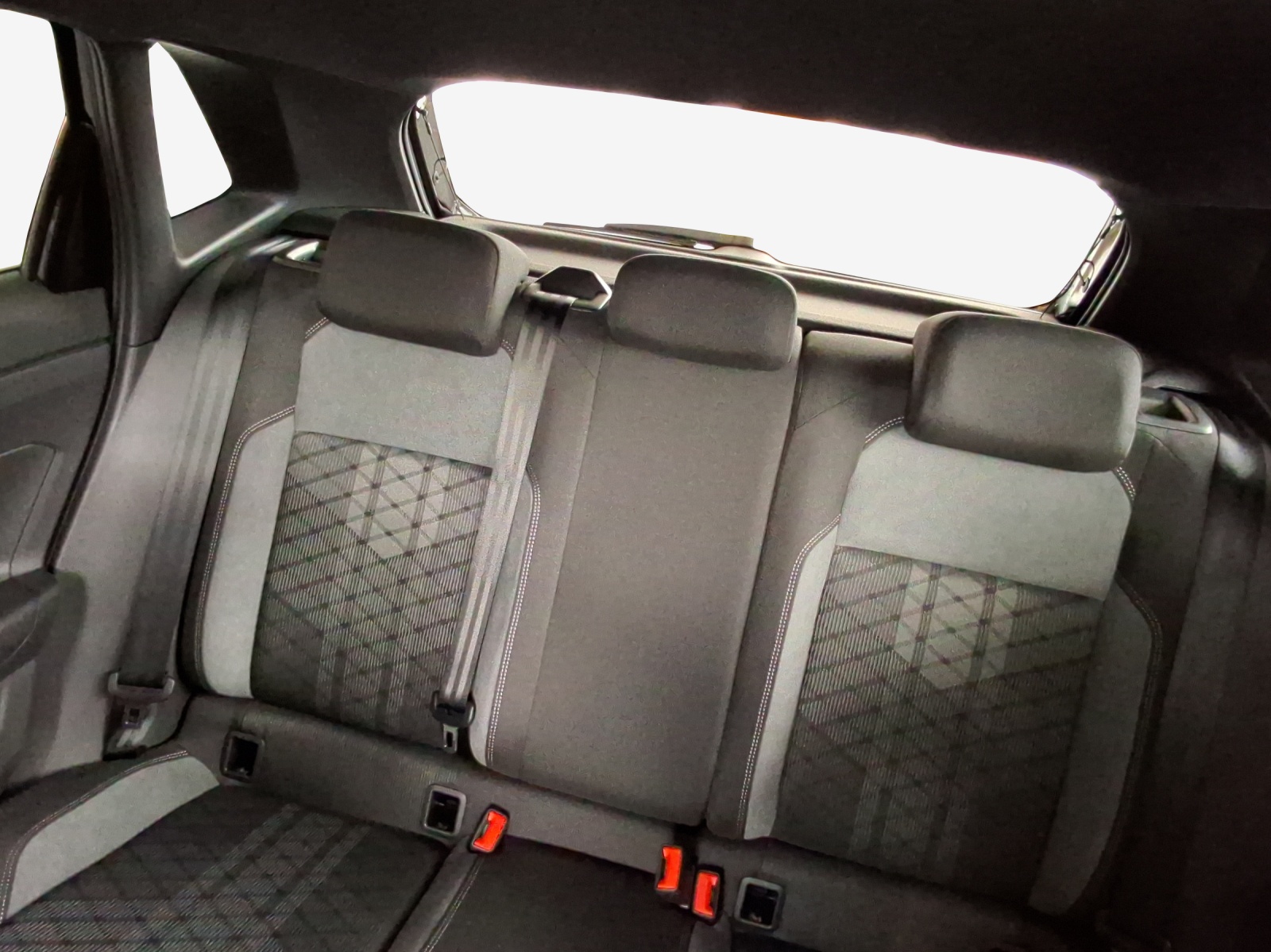 VW Polo 1.0 TSI R-Line DSG-image-8