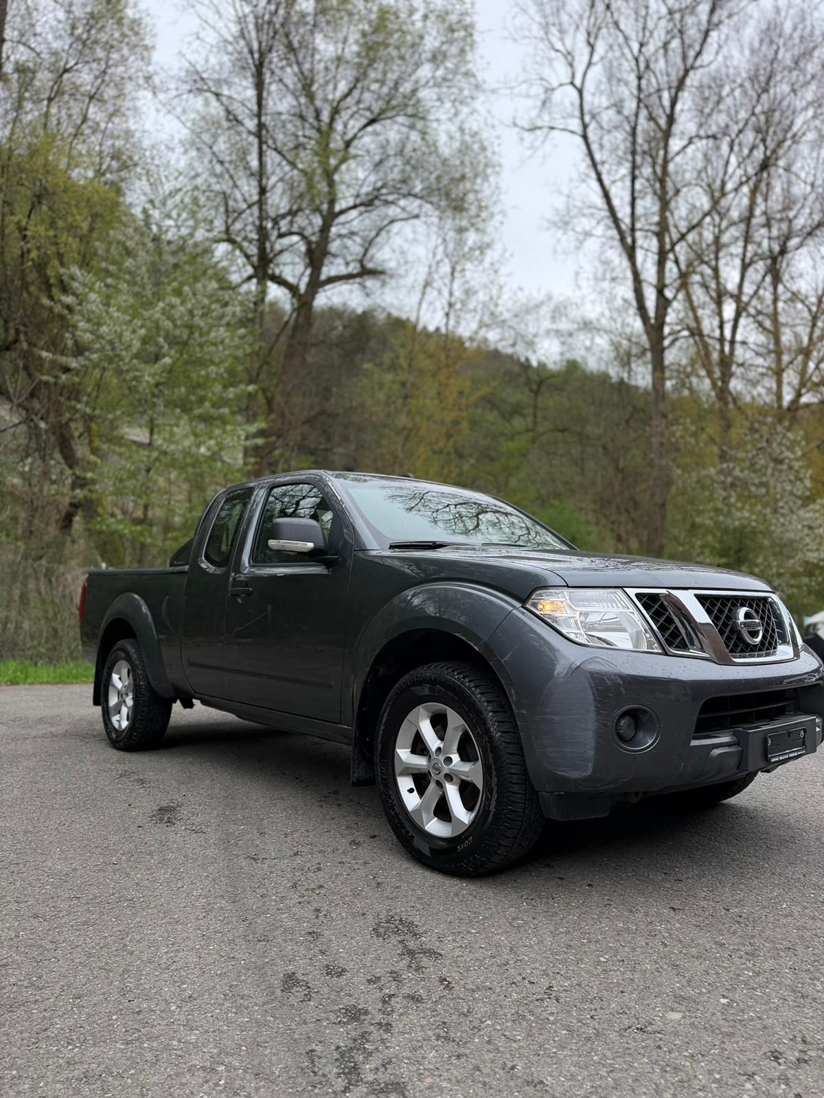 NISSAN Navara King Cab SE 2.5 dCi 4WD-image-4