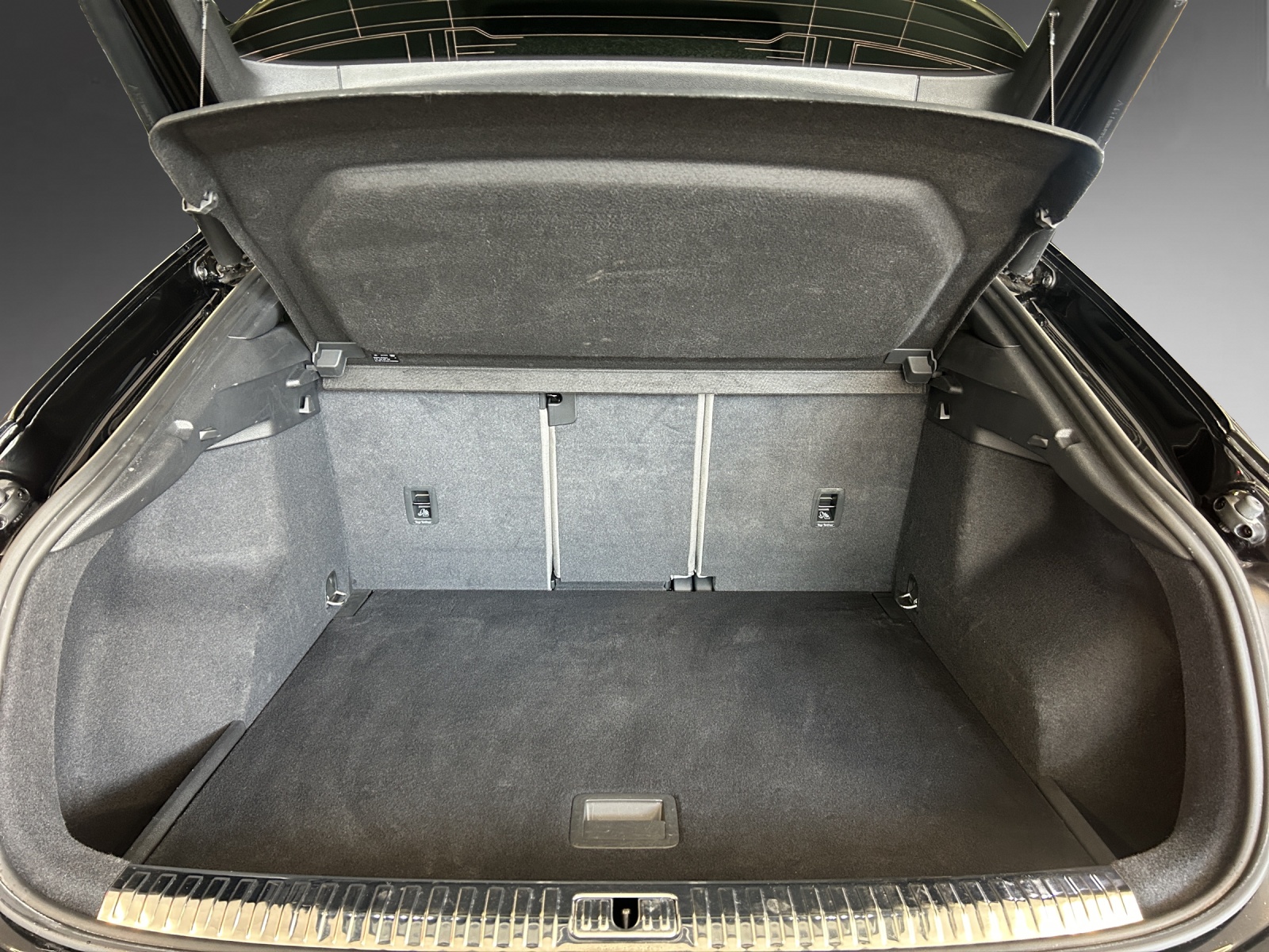 AUDI Q3 Sportback 45 TFSI quattro S-tronic-image-9