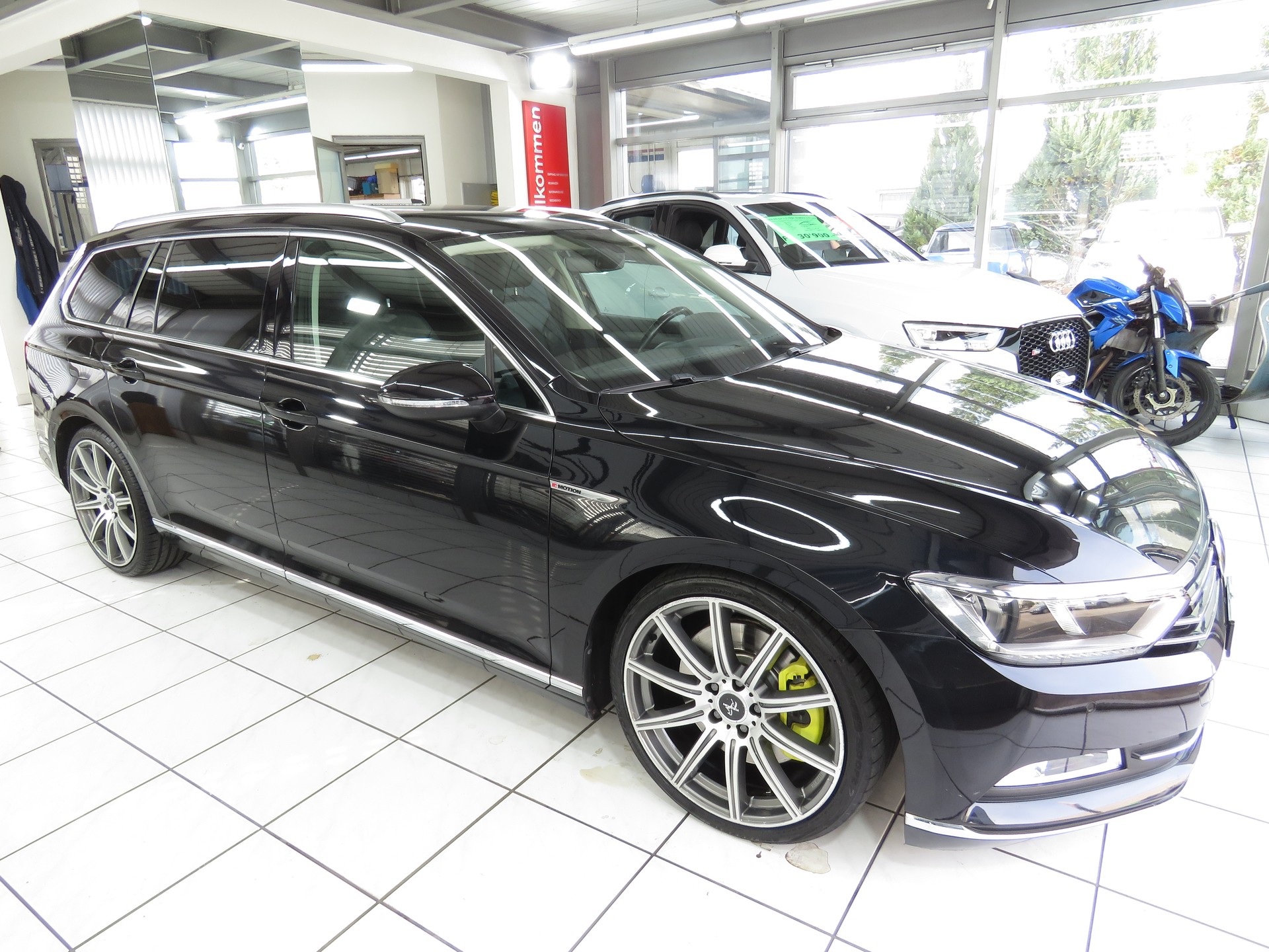 VW Passat Variant 2.0 TDI BMT High. DSG 4-Motion (Automat)-image-2