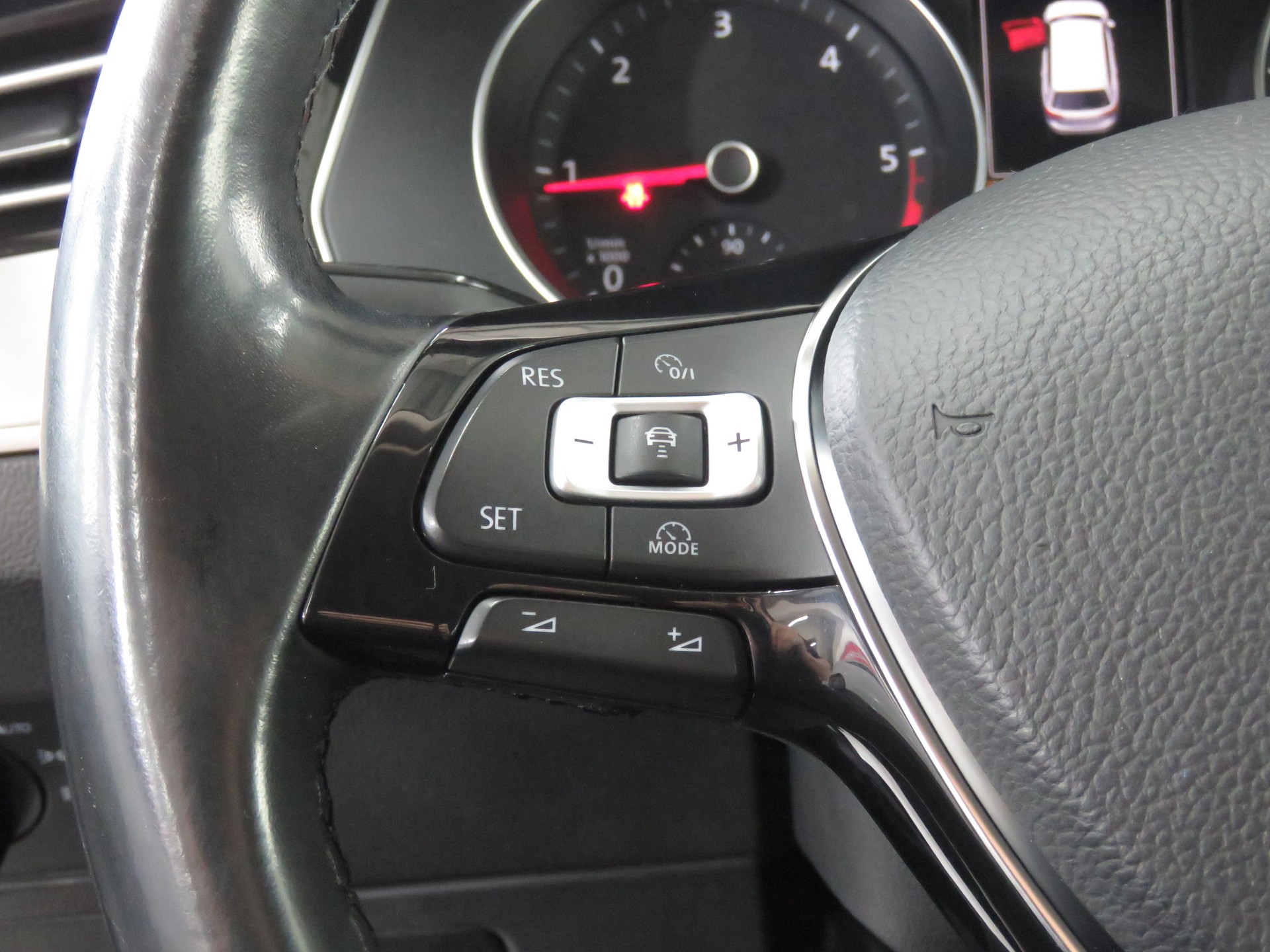 VW Passat Variant 2.0 TDI BMT High. DSG 4-Motion (Automat)-image-19
