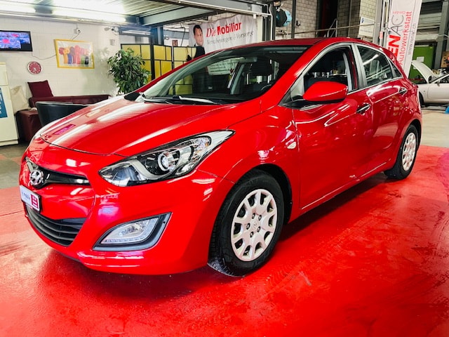 HYUNDAI i30 1.4 Comfort-image-2
