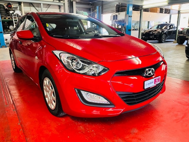 HYUNDAI i30 1.4 Comfort-image-6