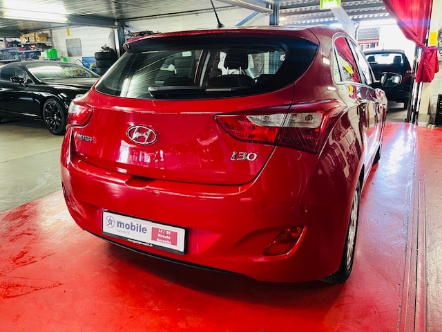 HYUNDAI i30 1.4 Comfort-image-5