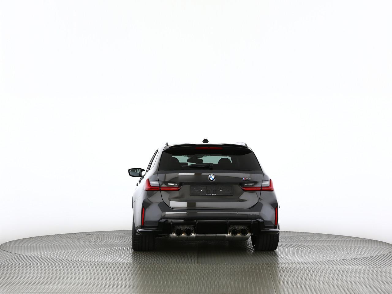 BMW M3 Competition xDrive Touring-image-9