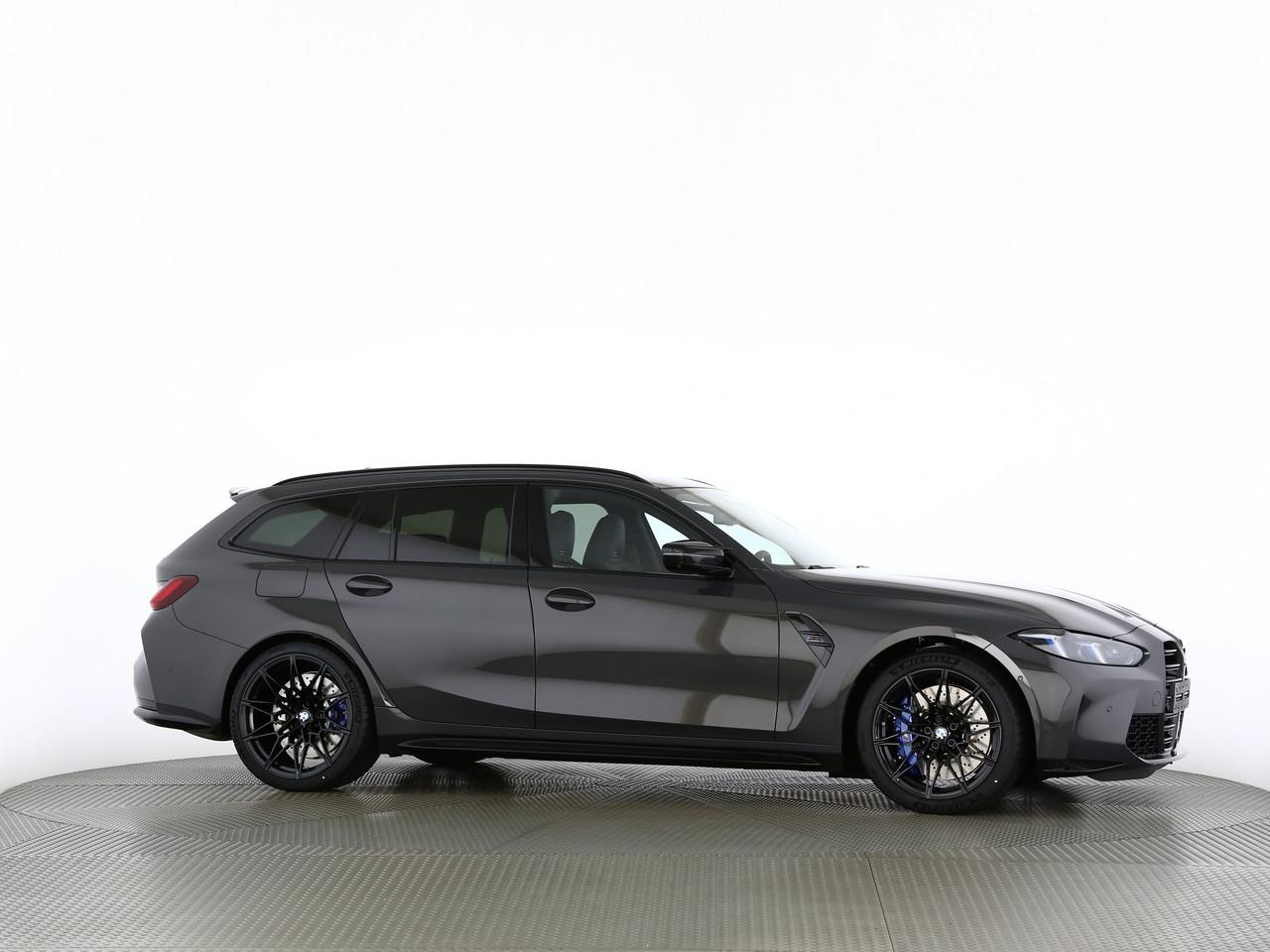 BMW M3 Competition xDrive Touring-image-17