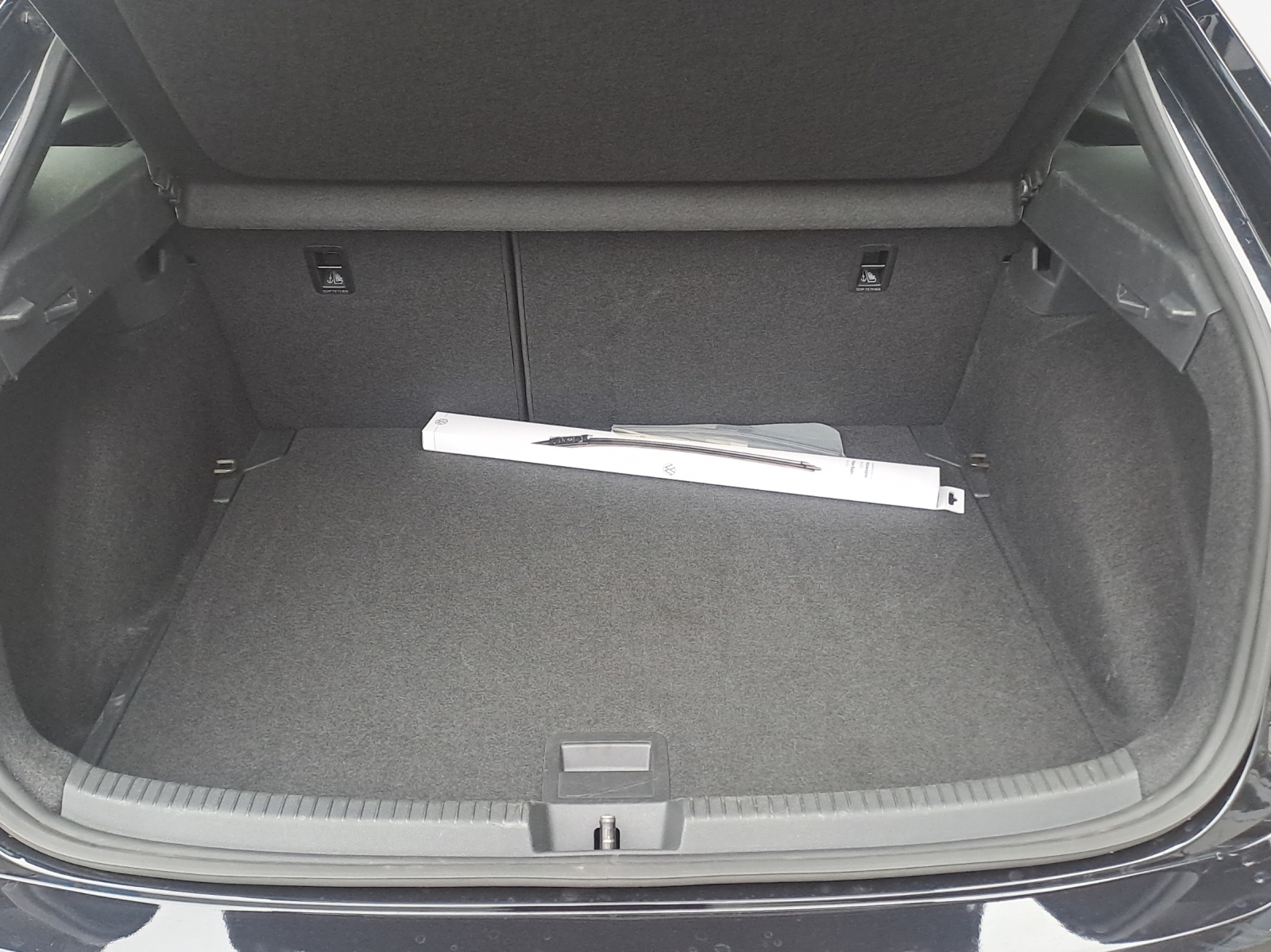 VW Taigo 1.0 TSI R-Line DSG-image-12