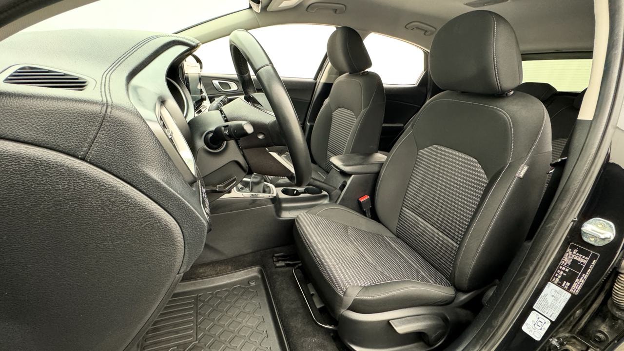 KIA XCeed 1.5 T-GDi Style-image-4