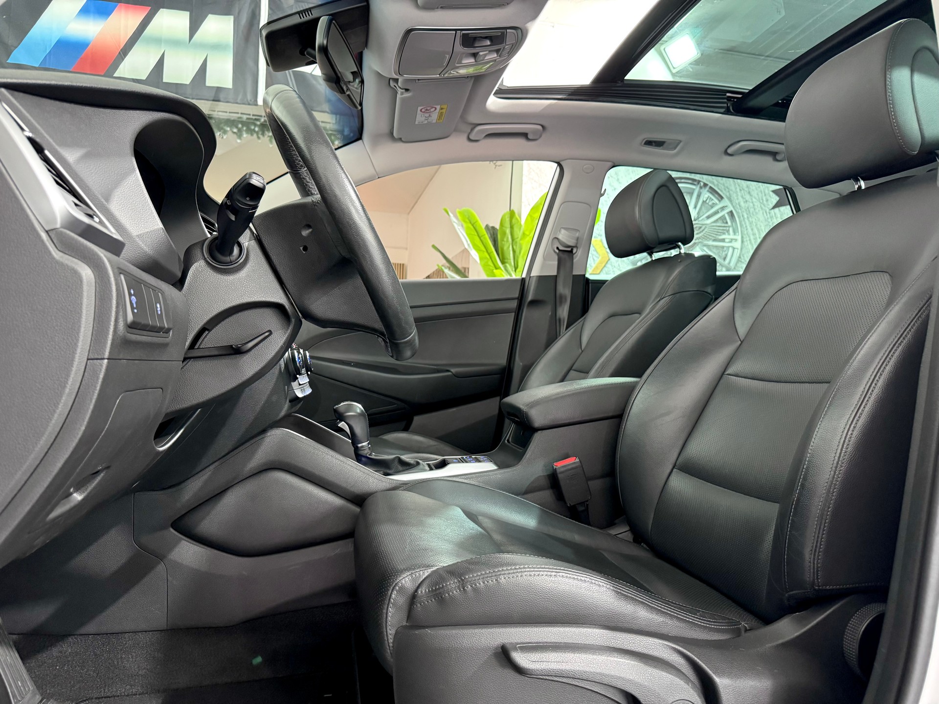 HYUNDAI Tucson 2.0 CRDI Vertex 4WD Automatic-image-5