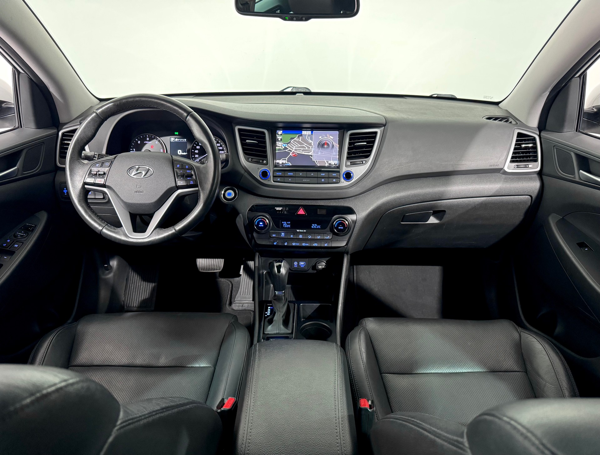 HYUNDAI Tucson 2.0 CRDI Vertex 4WD Automatic-image-8
