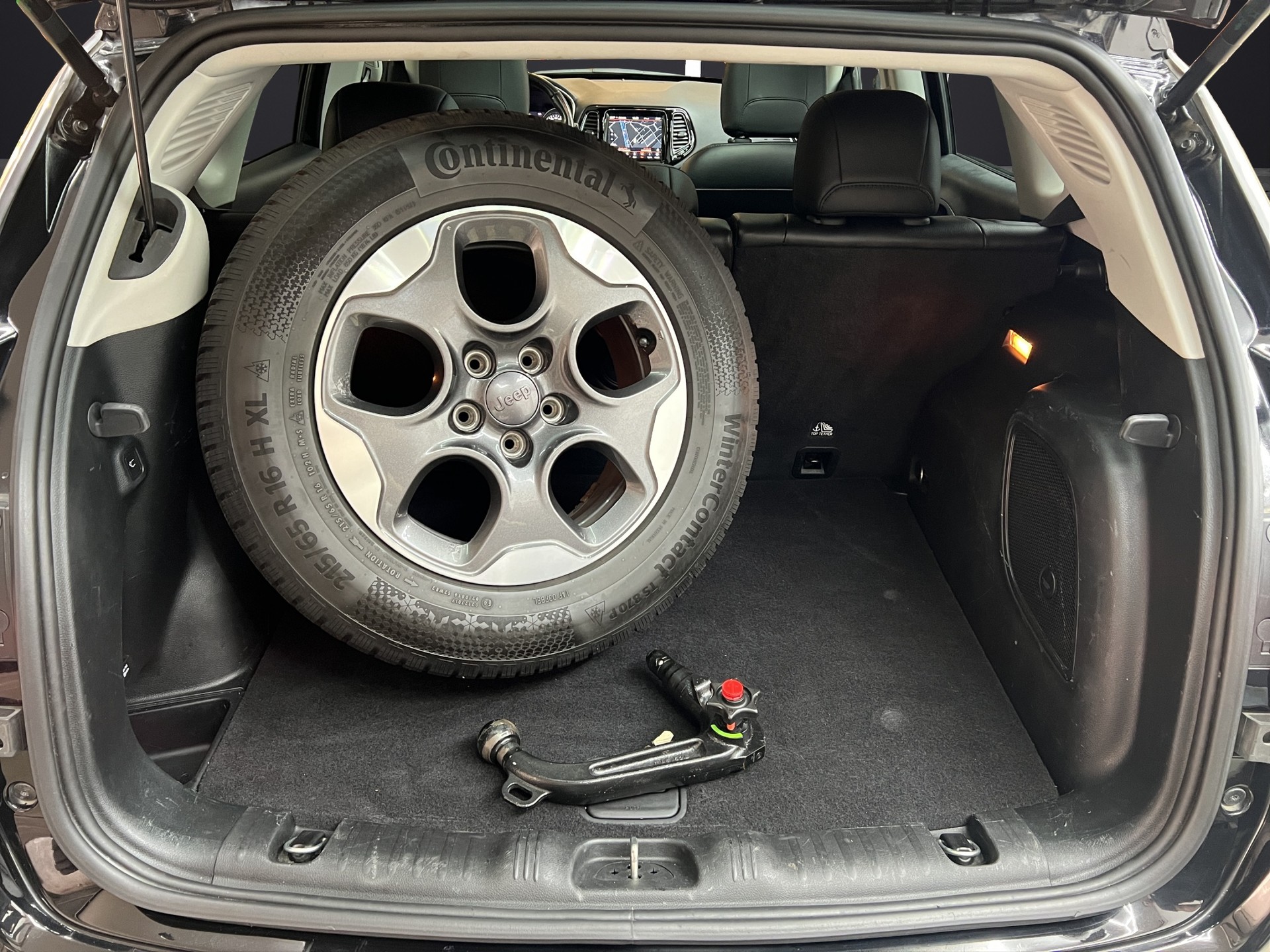 JEEP Compass 1.4 Turbo Limited AWD 9ATX-image-14