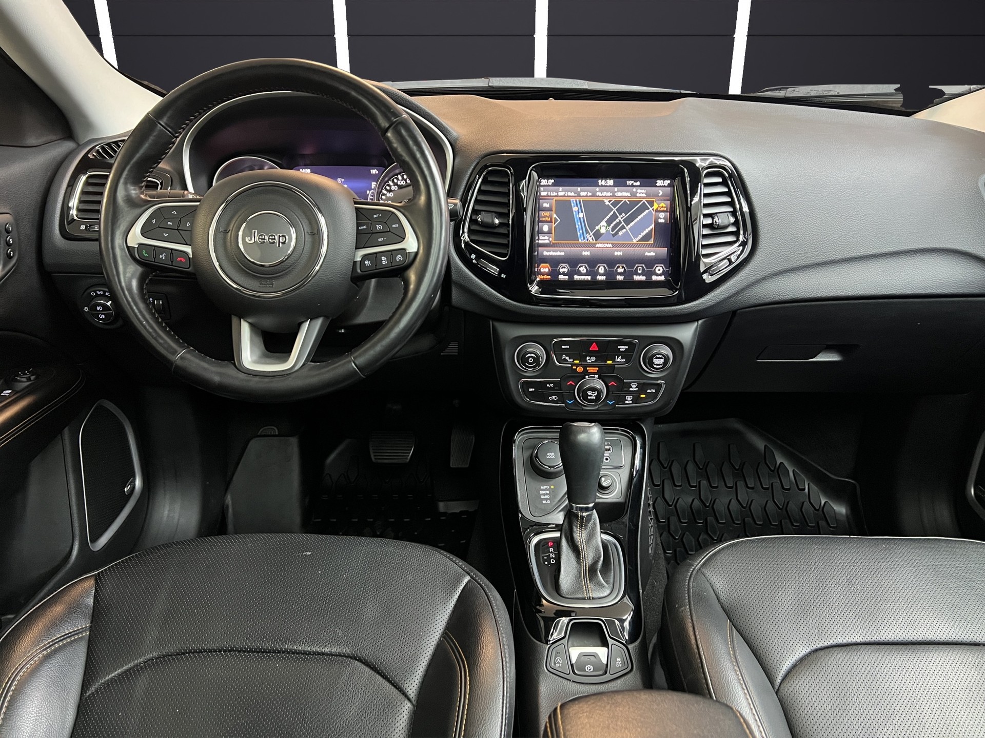 JEEP Compass 1.4 Turbo Limited AWD 9ATX-image-10
