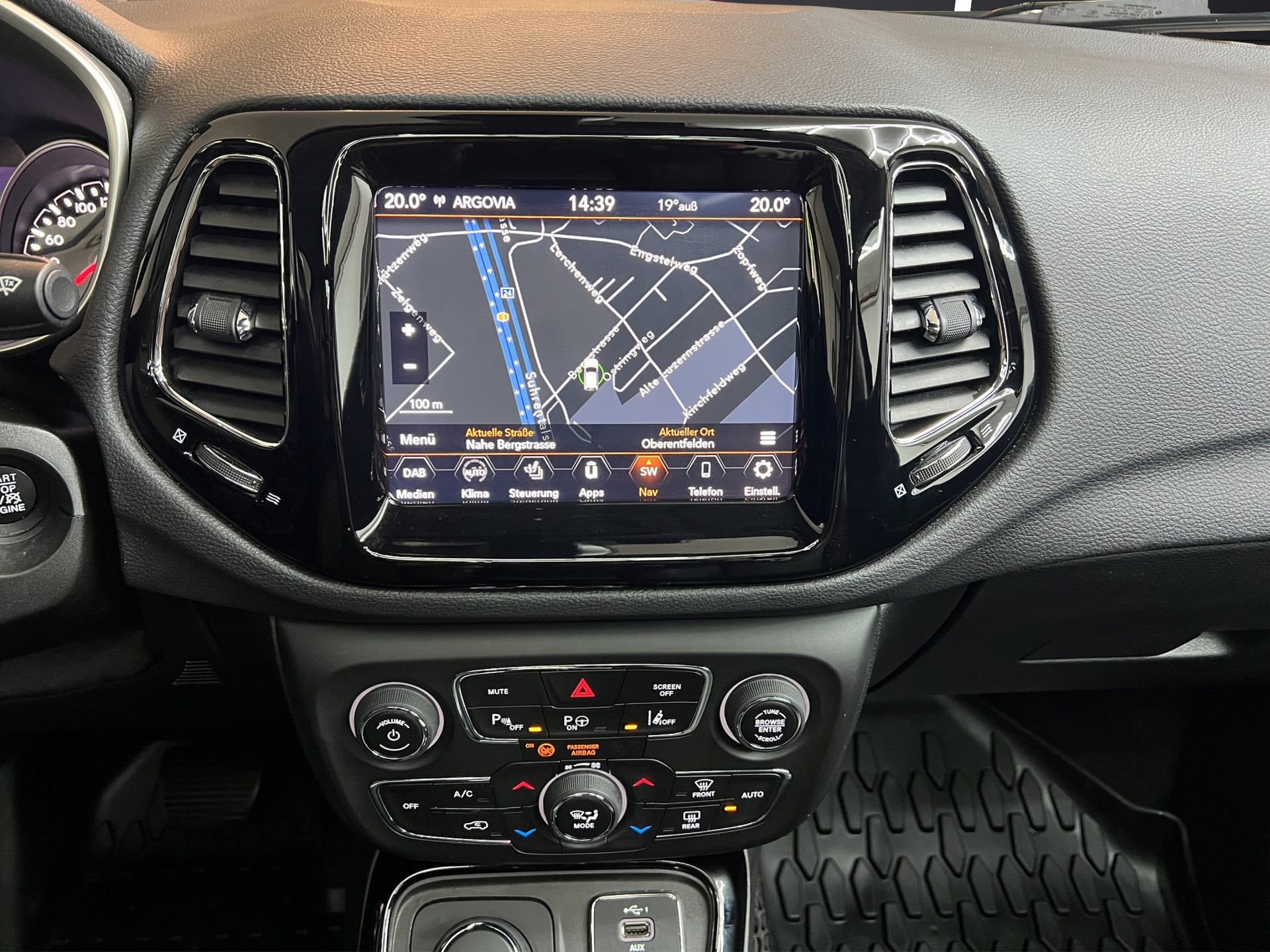 JEEP Compass 1.4 Turbo Limited AWD 9ATX-image-12