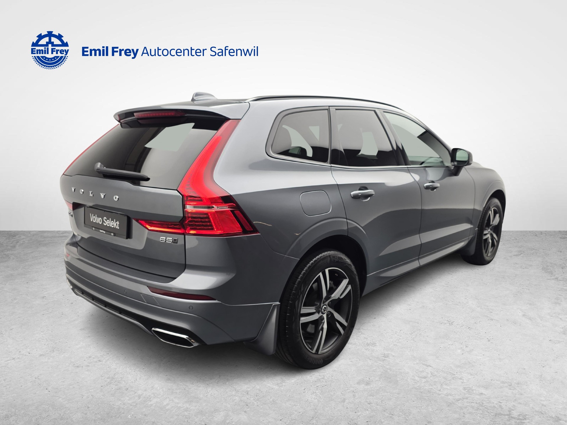 VOLVO XC60 2.0 B5 MH R-Design AWD-image-4