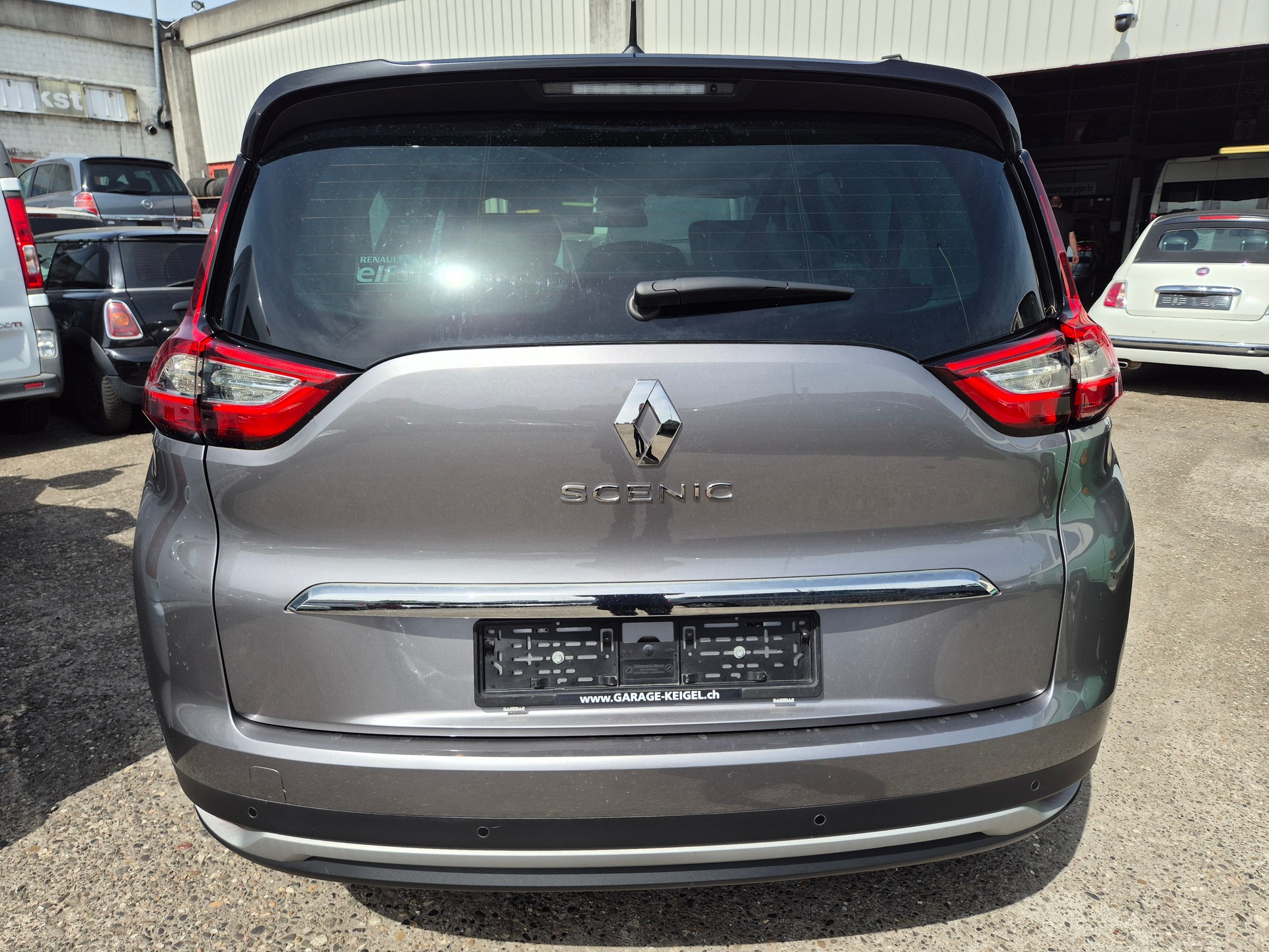 RENAULT Grand Scénic 1.3 16V Turbo Initiale Paris EDC-image-5