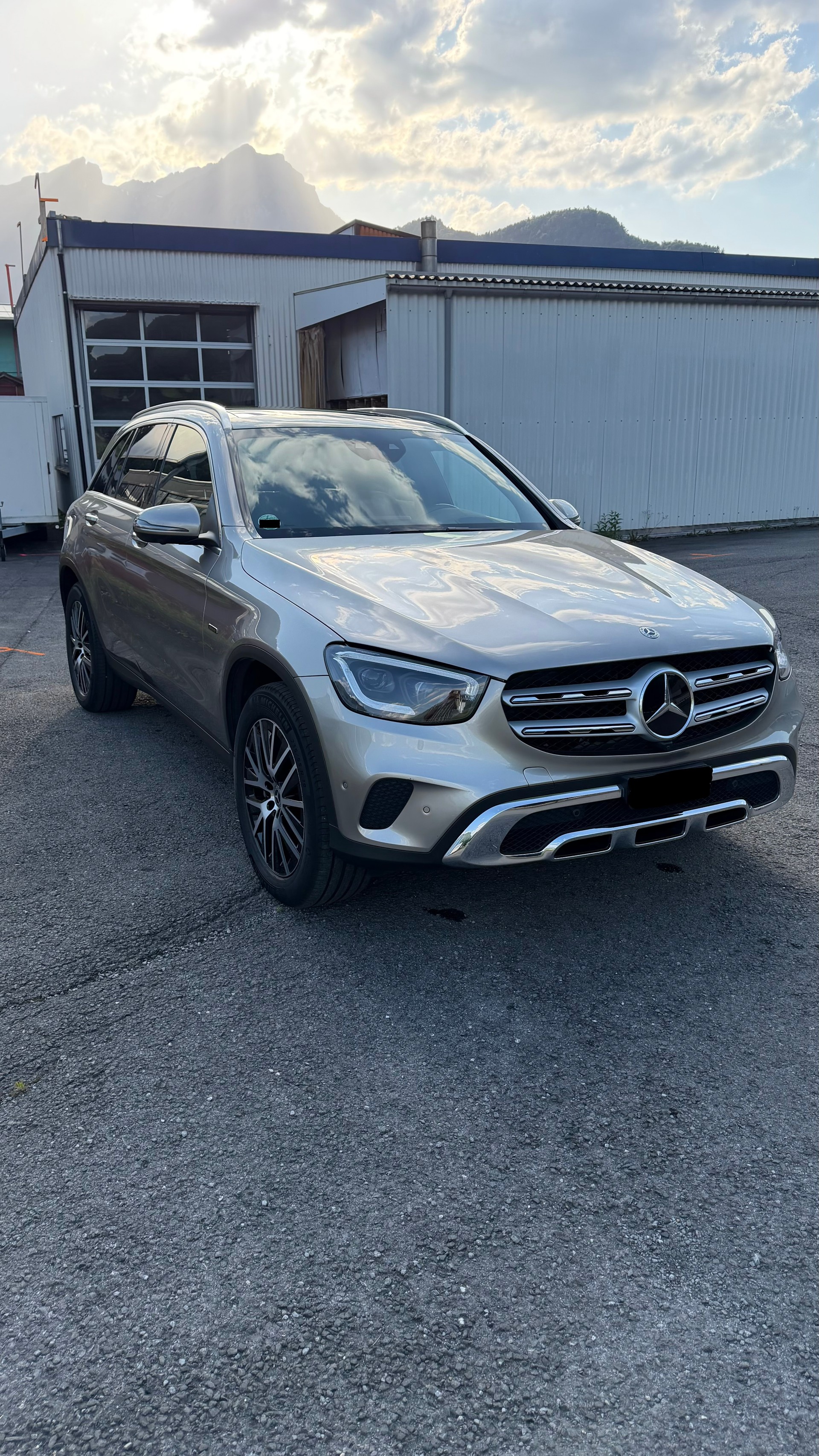 MERCEDES-BENZ GLC 300 e 4m-image-12