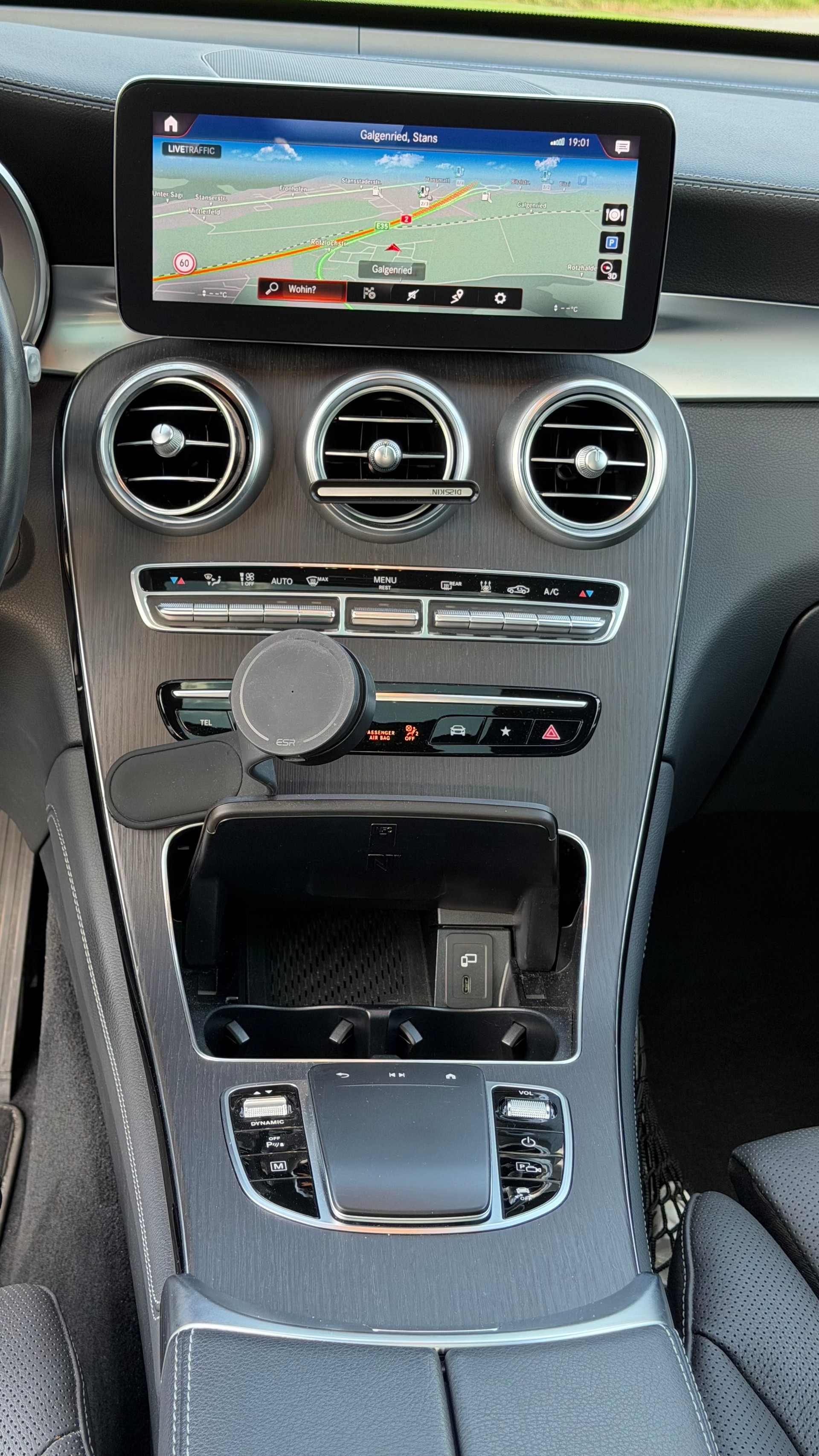 MERCEDES-BENZ GLC 300 e 4m-image-4