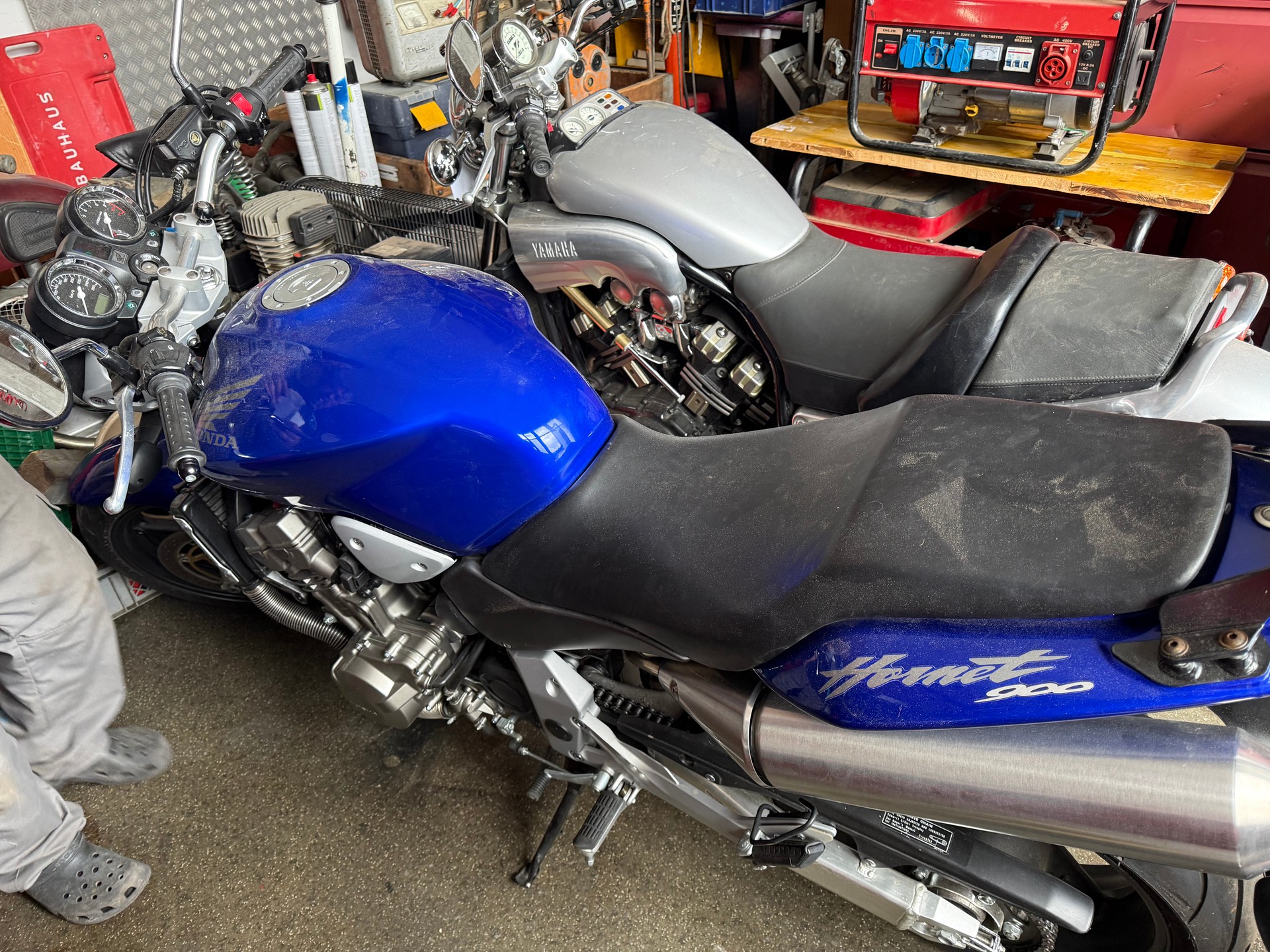 HONDA CB 900 F Hornet-image-2