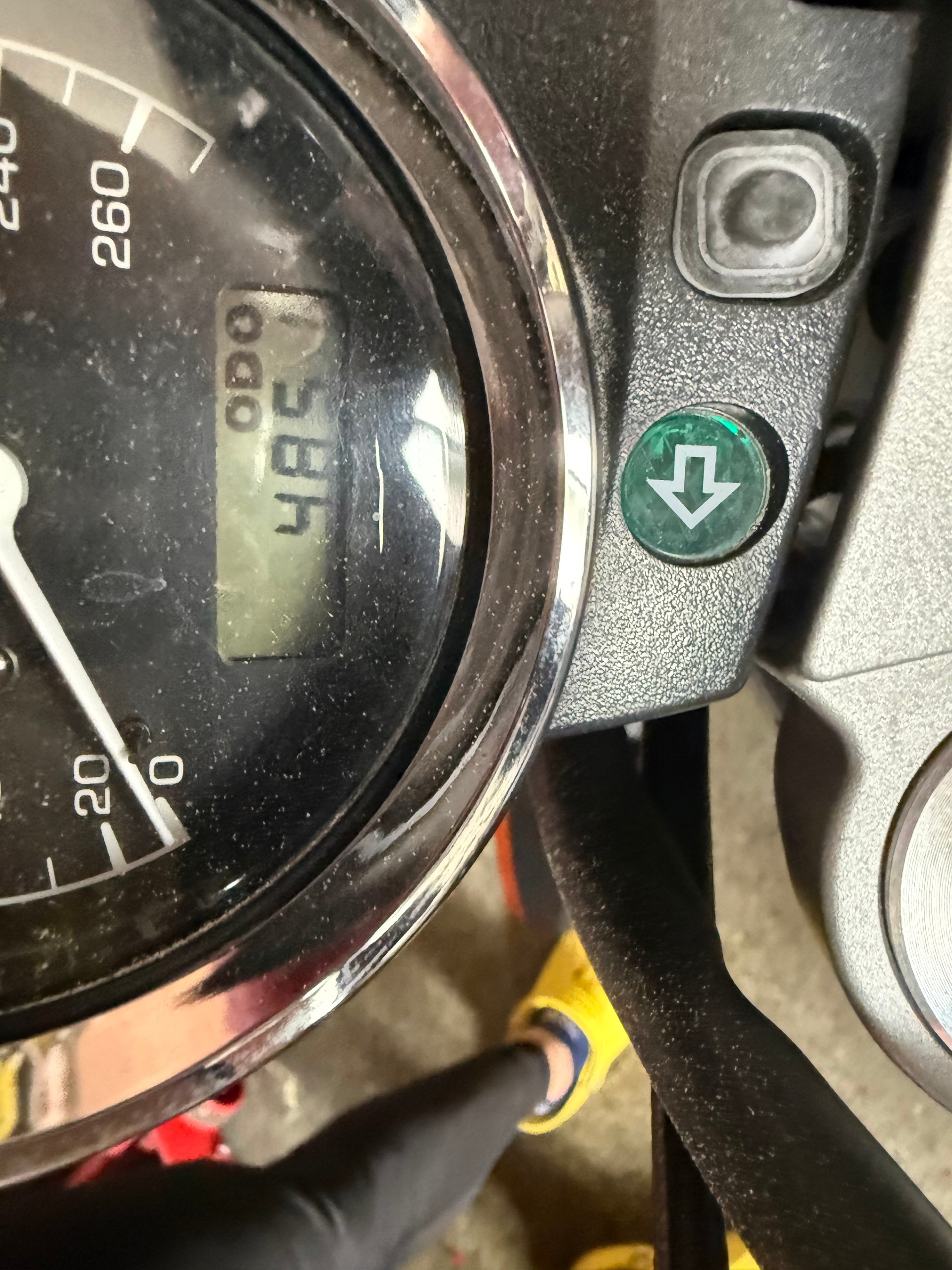 HONDA CB 900 F Hornet-image-4