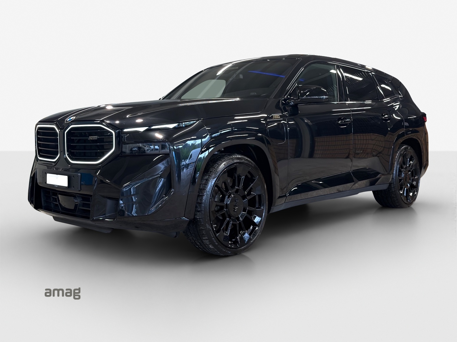 BMW XM xDrive PHEV Steptronic-image-0