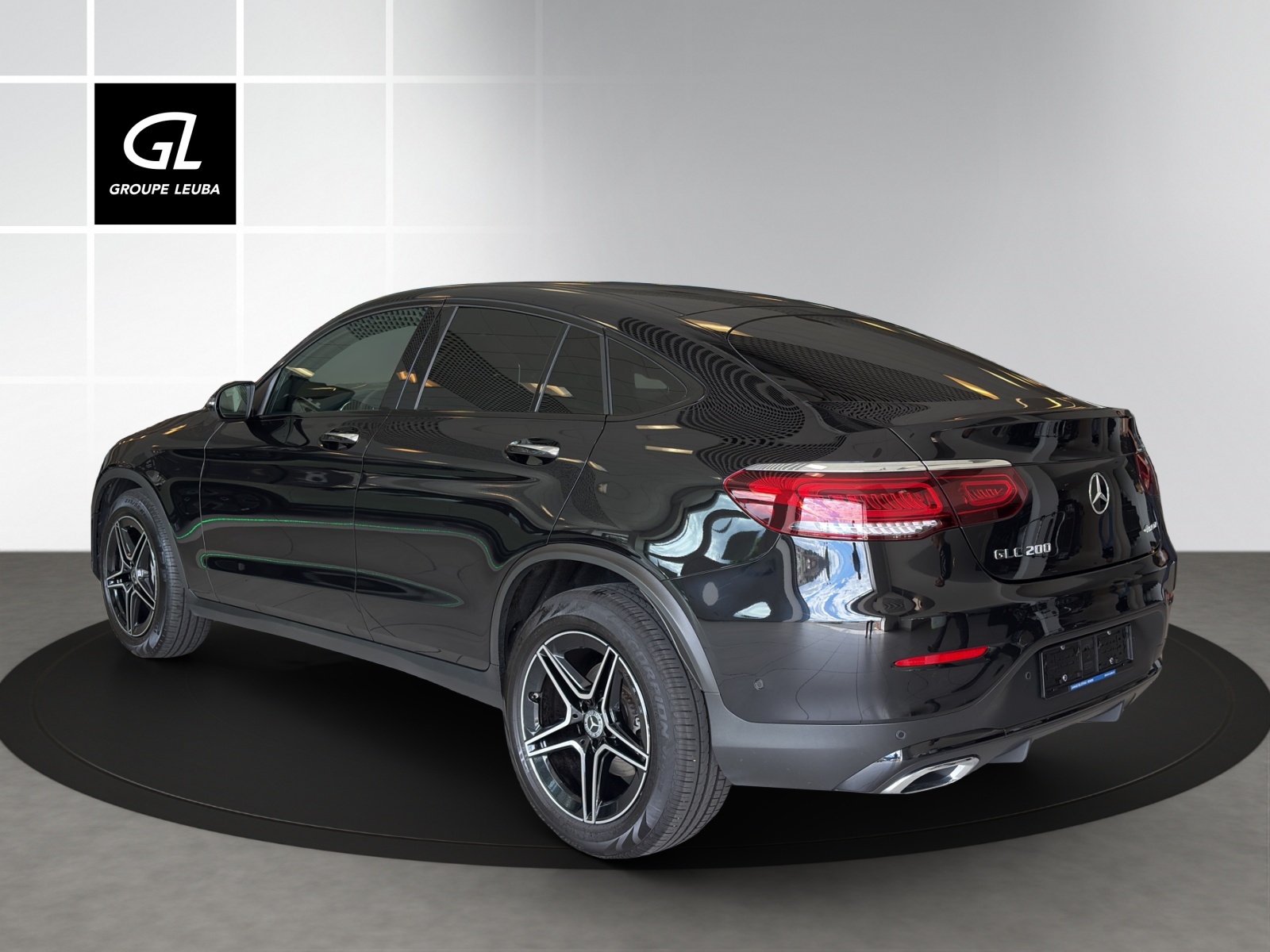 MERCEDES-BENZ GLC 200 AMG Line 4Matic 9G-Tronic-image-3