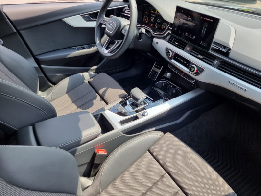 AUDI A4 Avant 40 TDI S-line qu-image-9