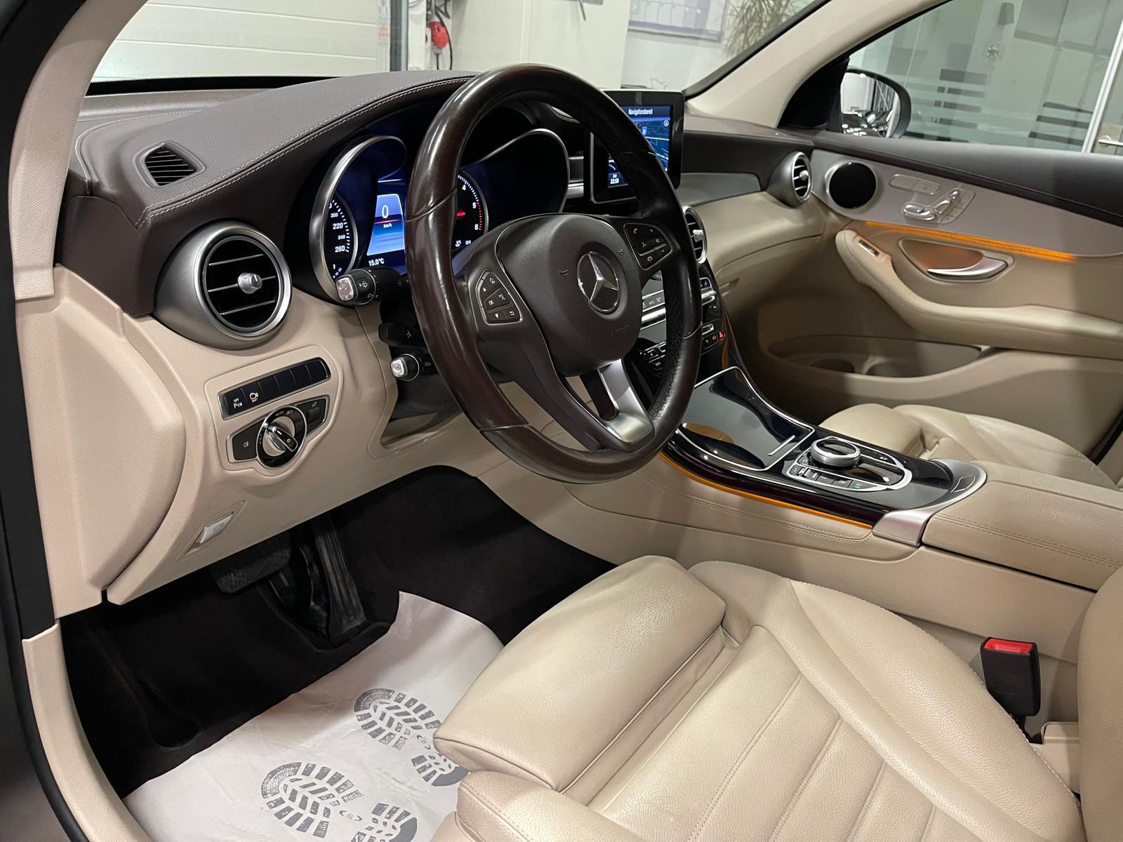 MERCEDES-BENZ GLC 250 d 4m Coupé-image-9