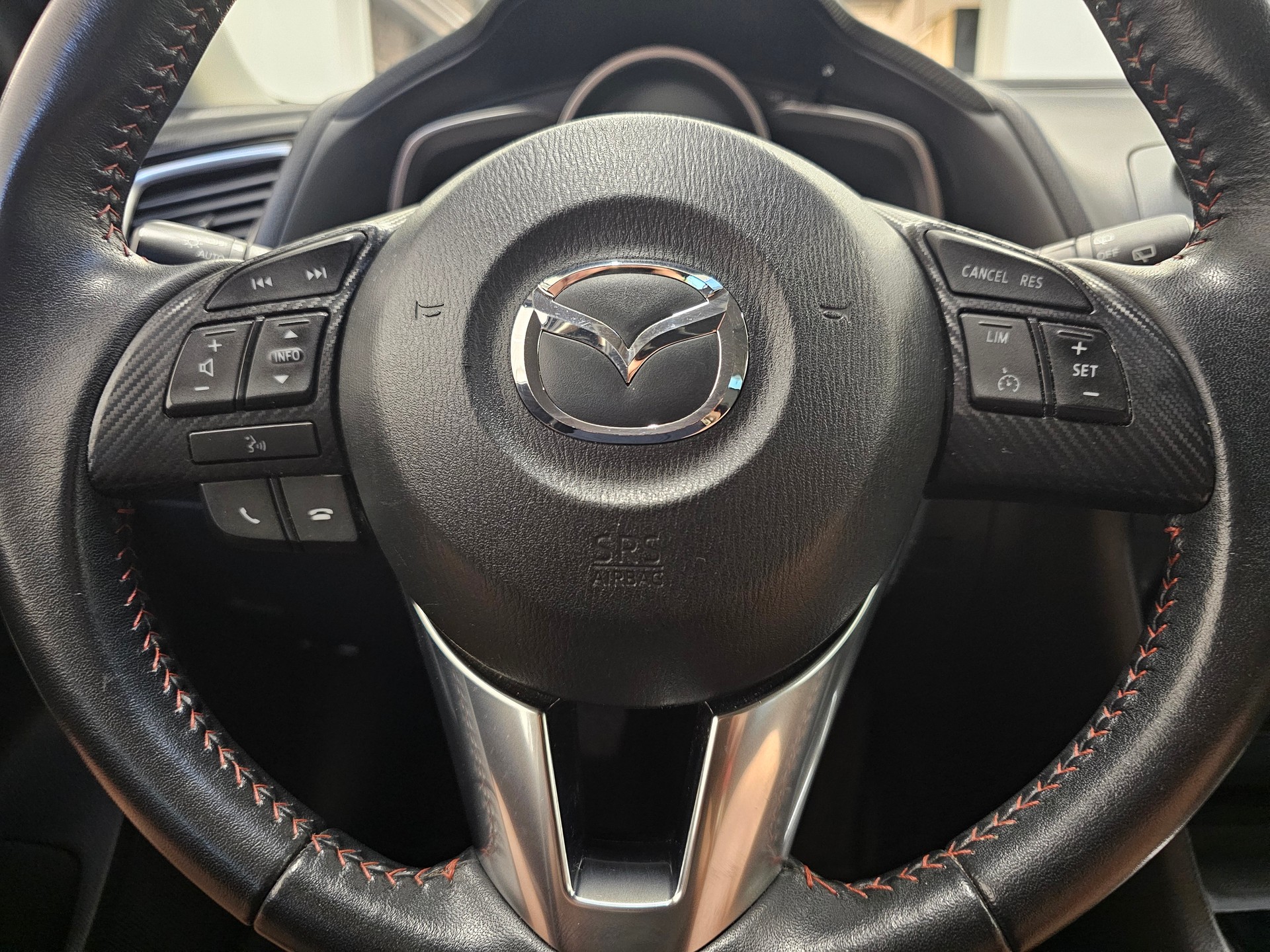 MAZDA 3 1.5 16V Ambition-image-12