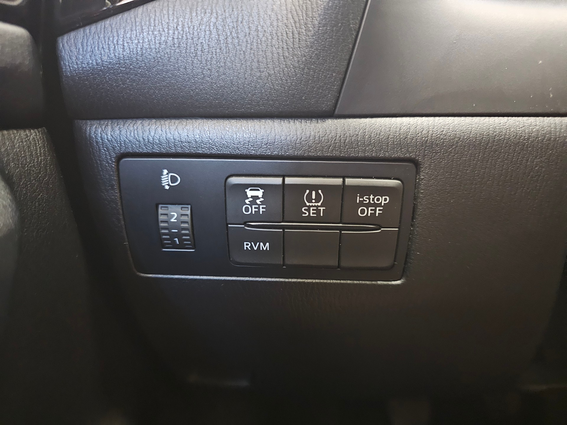 MAZDA 3 1.5 16V Ambition-image-19